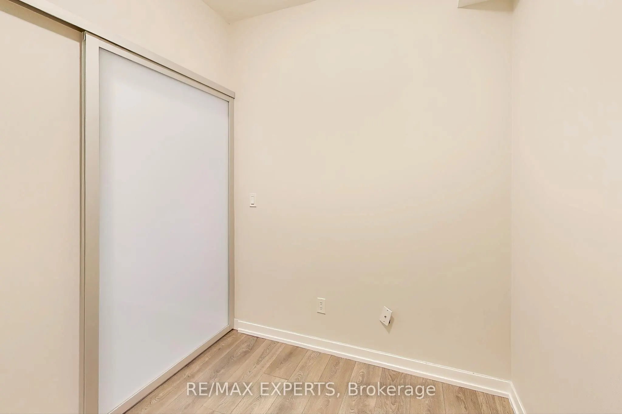 56 Forest Manor Road, #1111