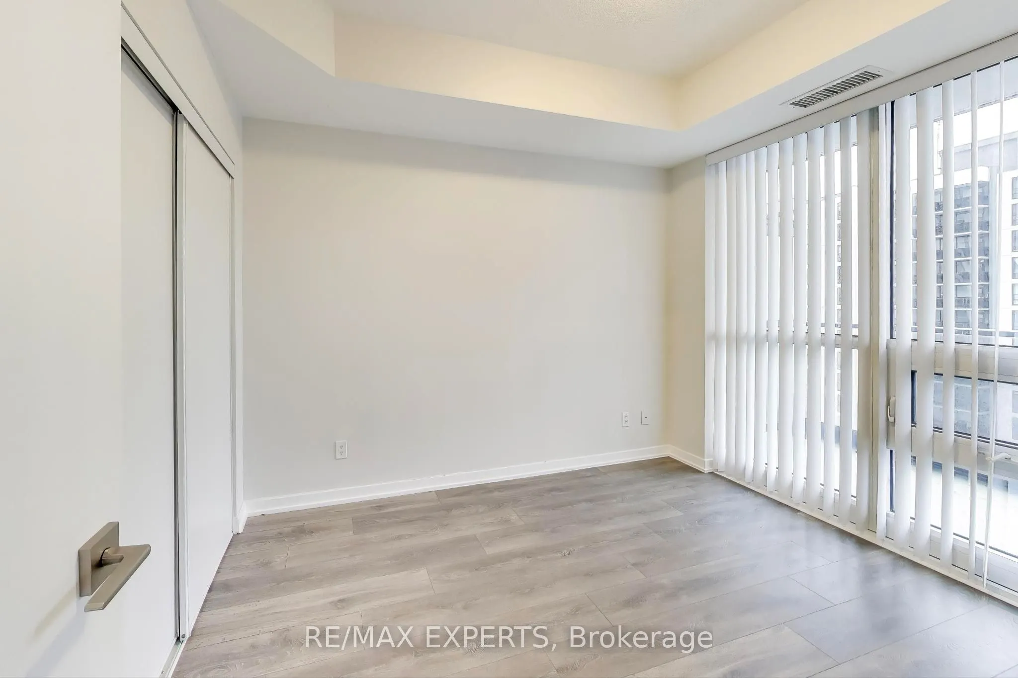 56 Forest Manor Road, #1111