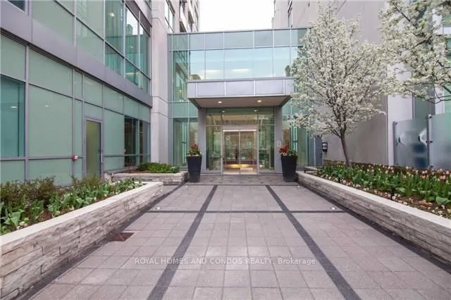 120 Homewood Avenue, #610