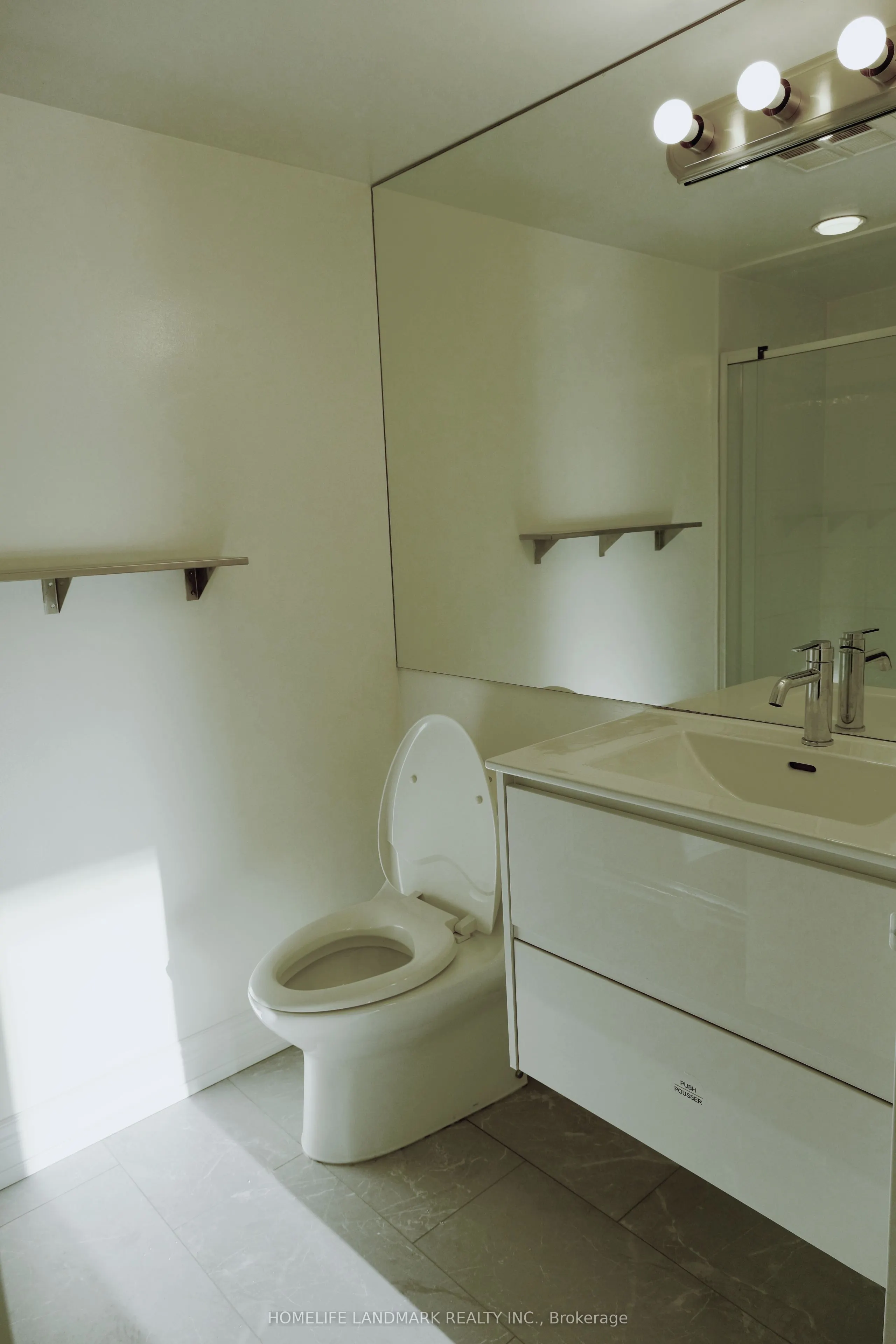 750 Bay Street, #2205