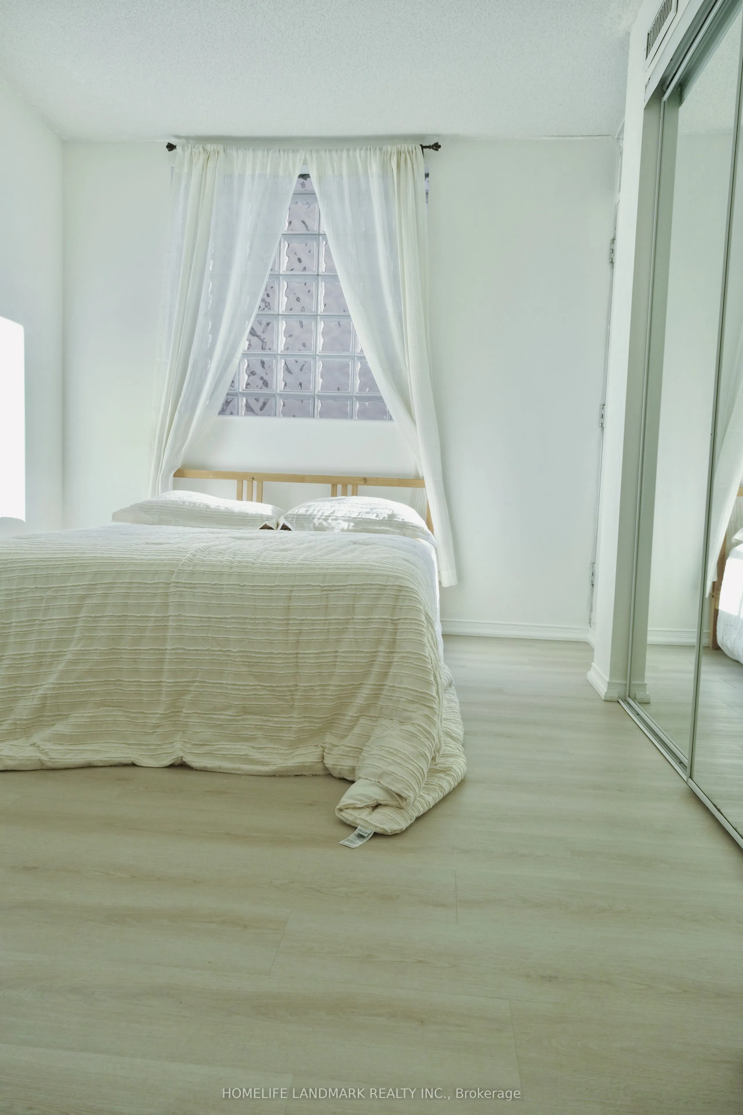 750 Bay Street, #2205