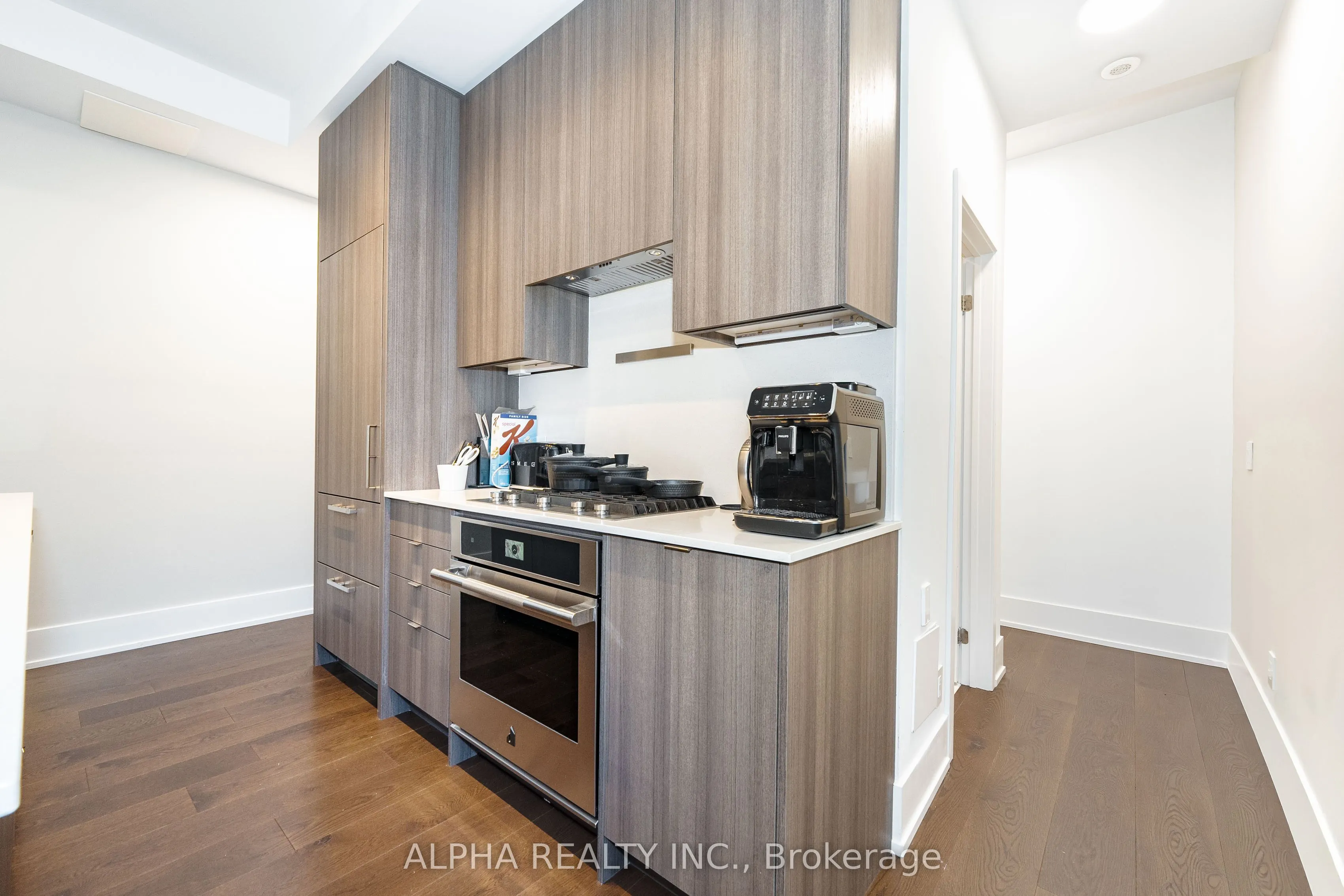 270 Davenport Road, #TH16