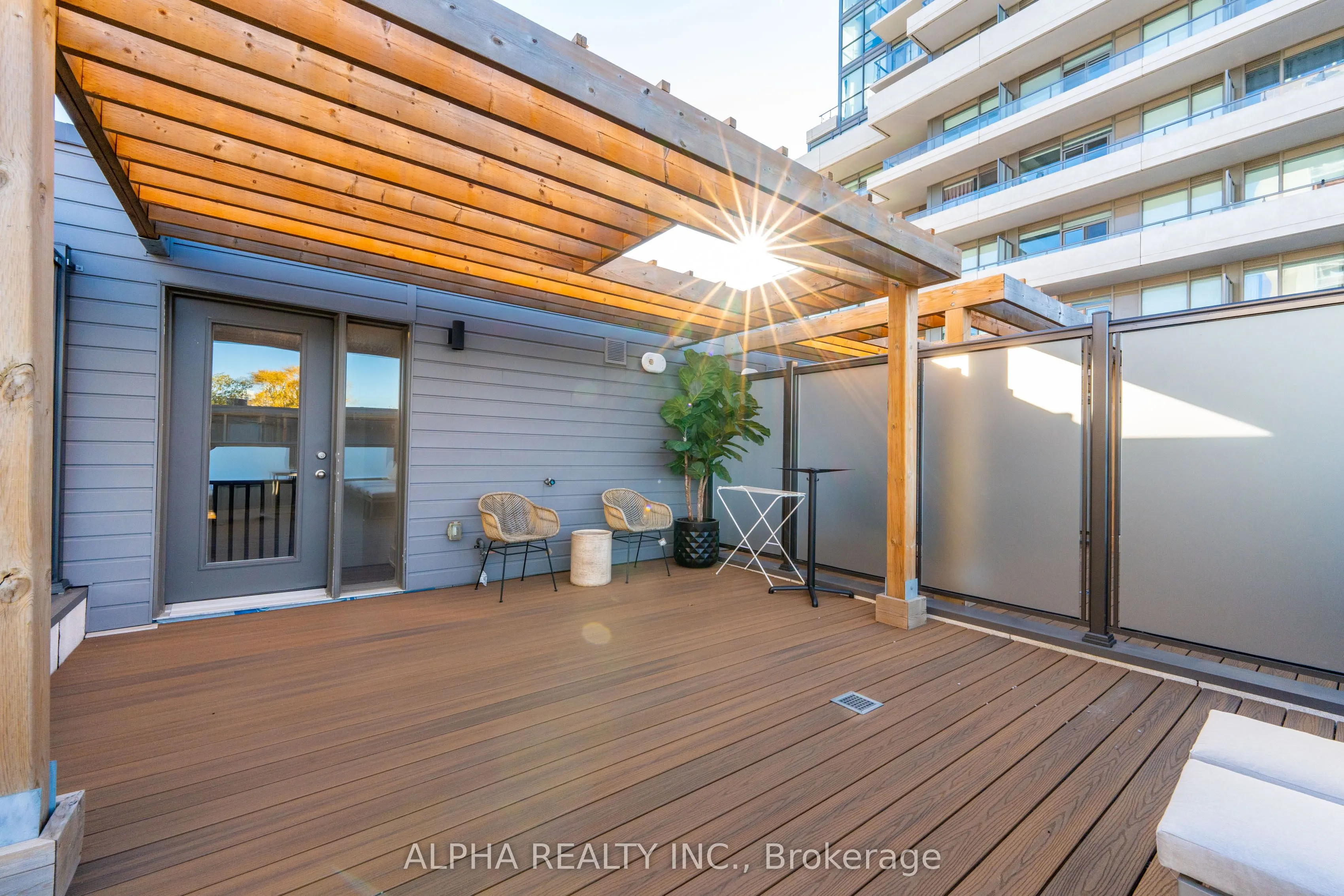 270 Davenport Road, #TH16