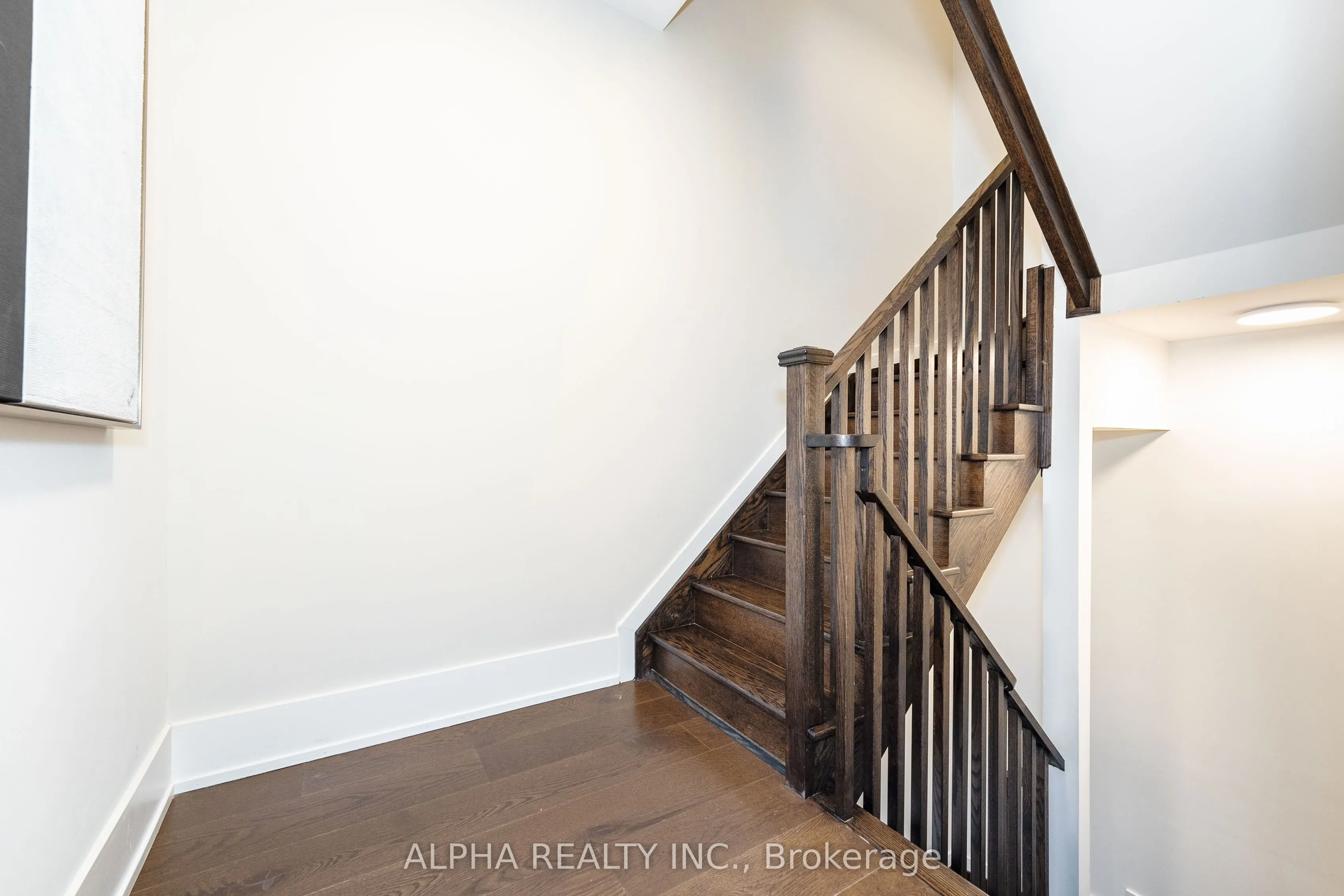 270 Davenport Road, #TH16