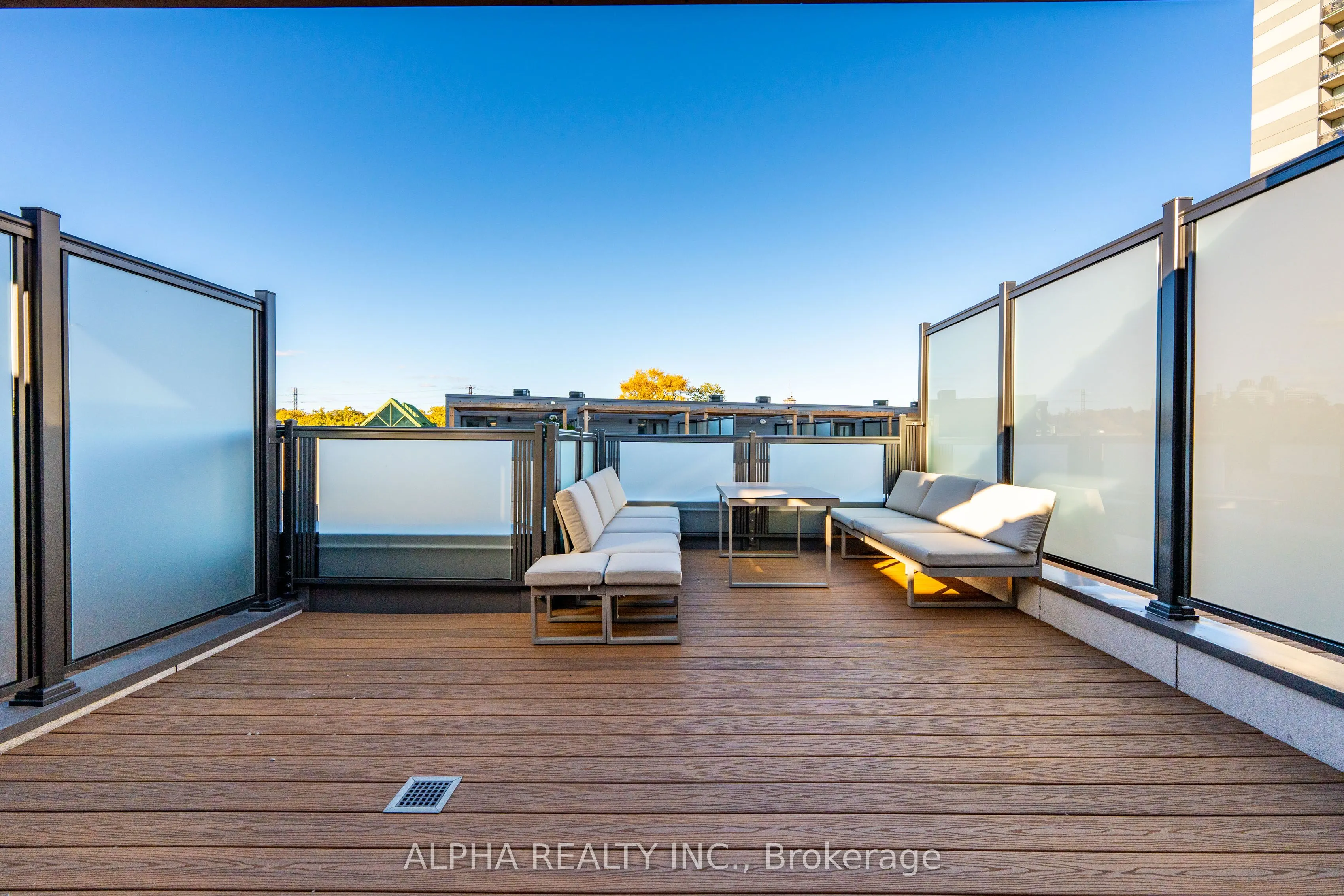 270 Davenport Road, #TH16