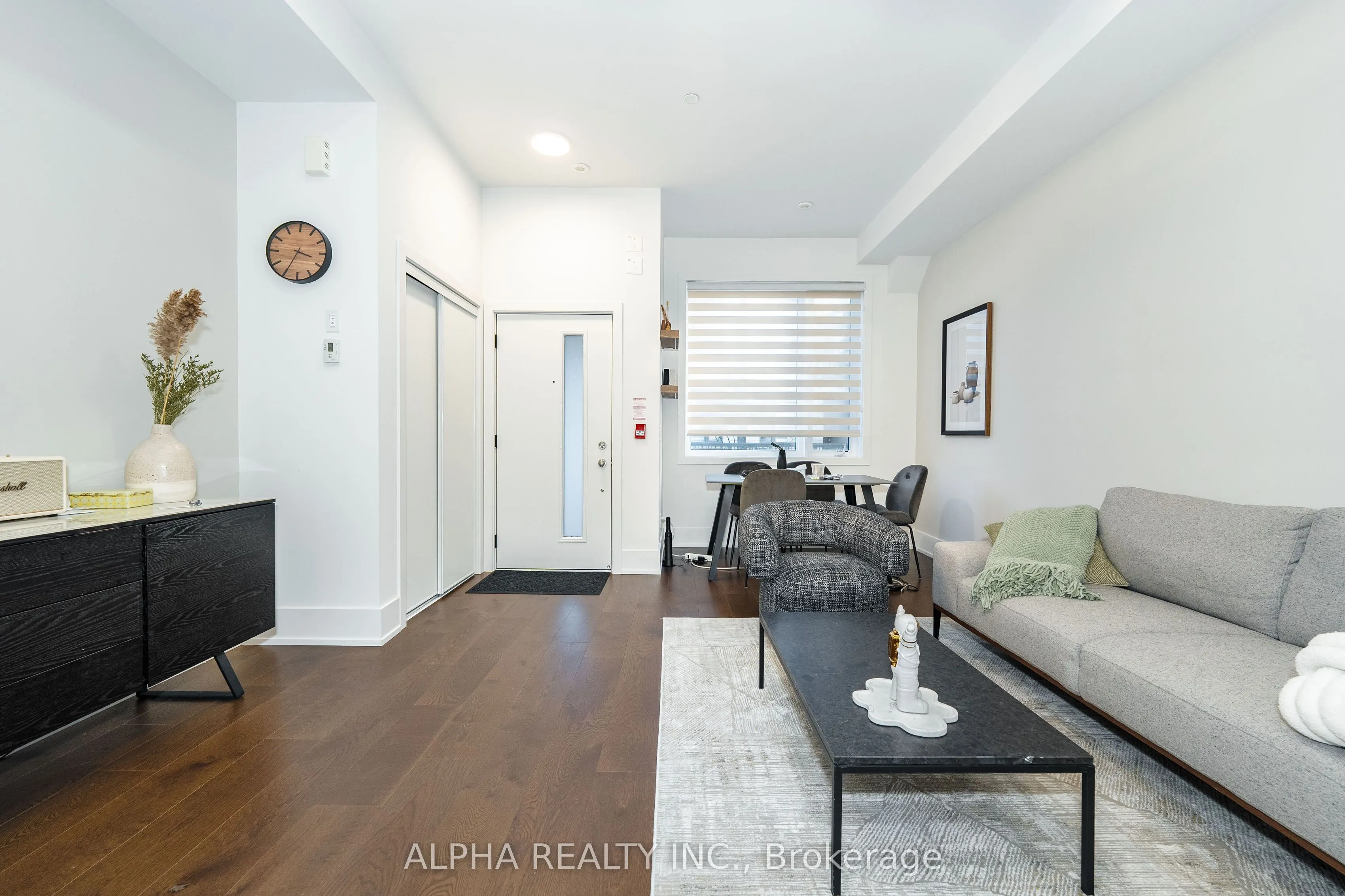 270 Davenport Road, #TH16