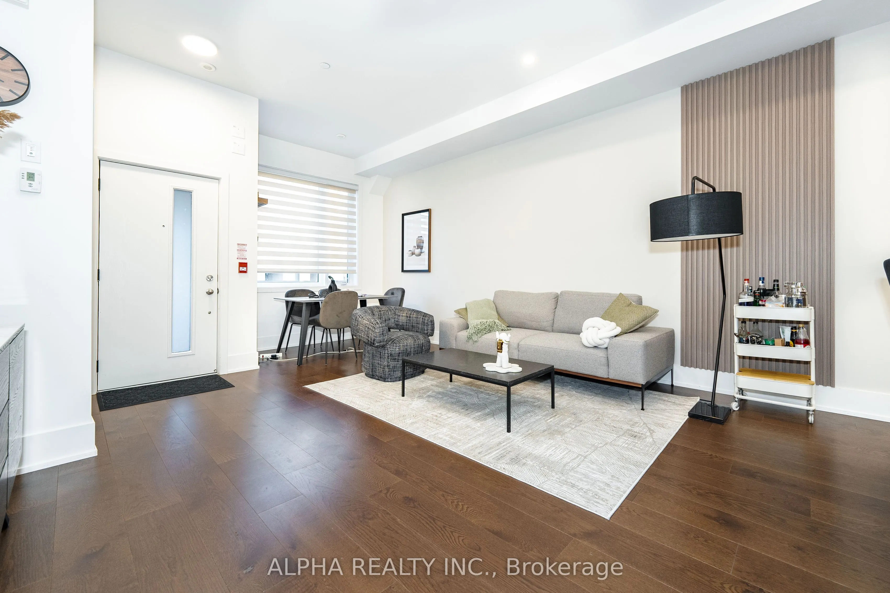 270 Davenport Road, #TH16