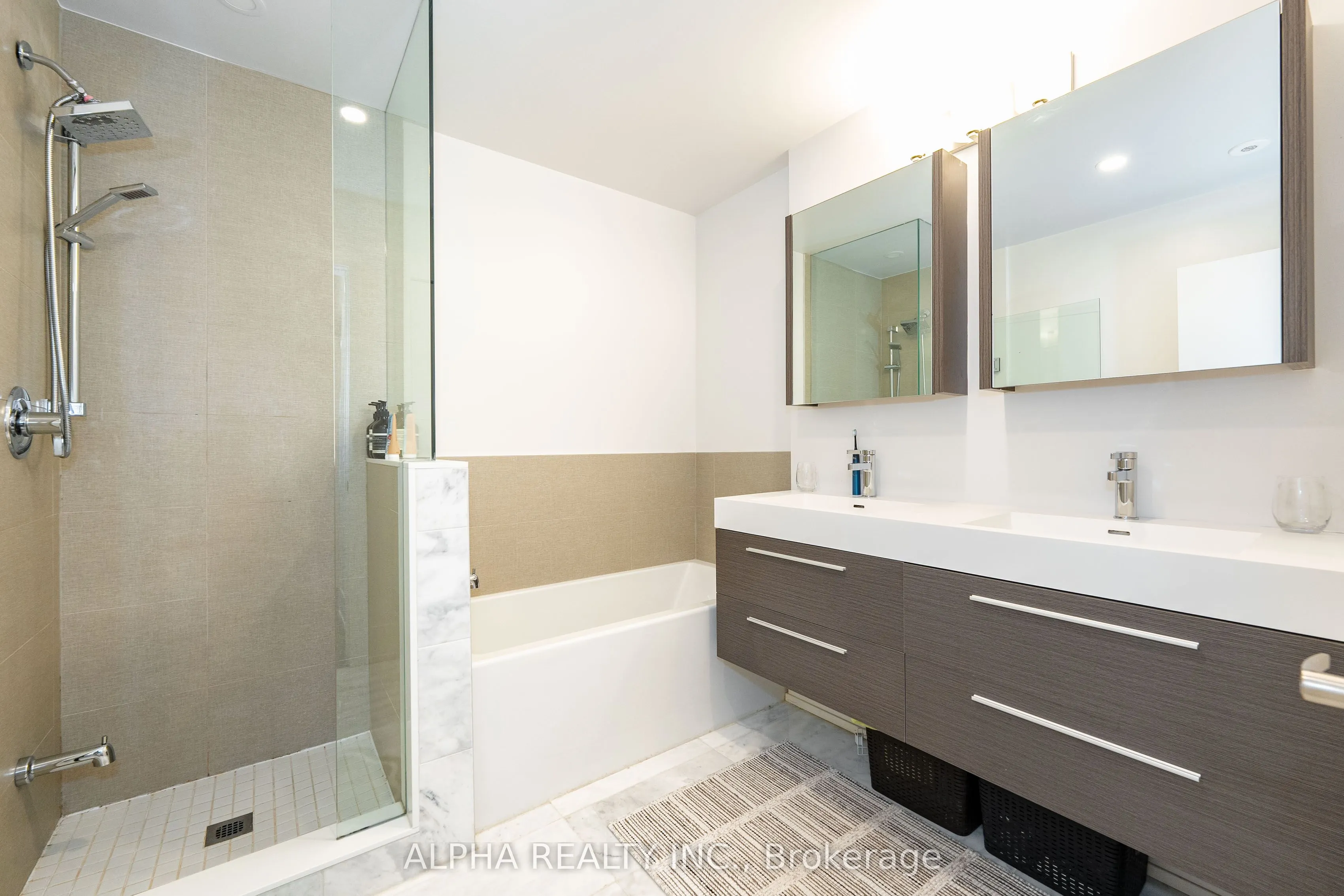 270 Davenport Road, #TH16