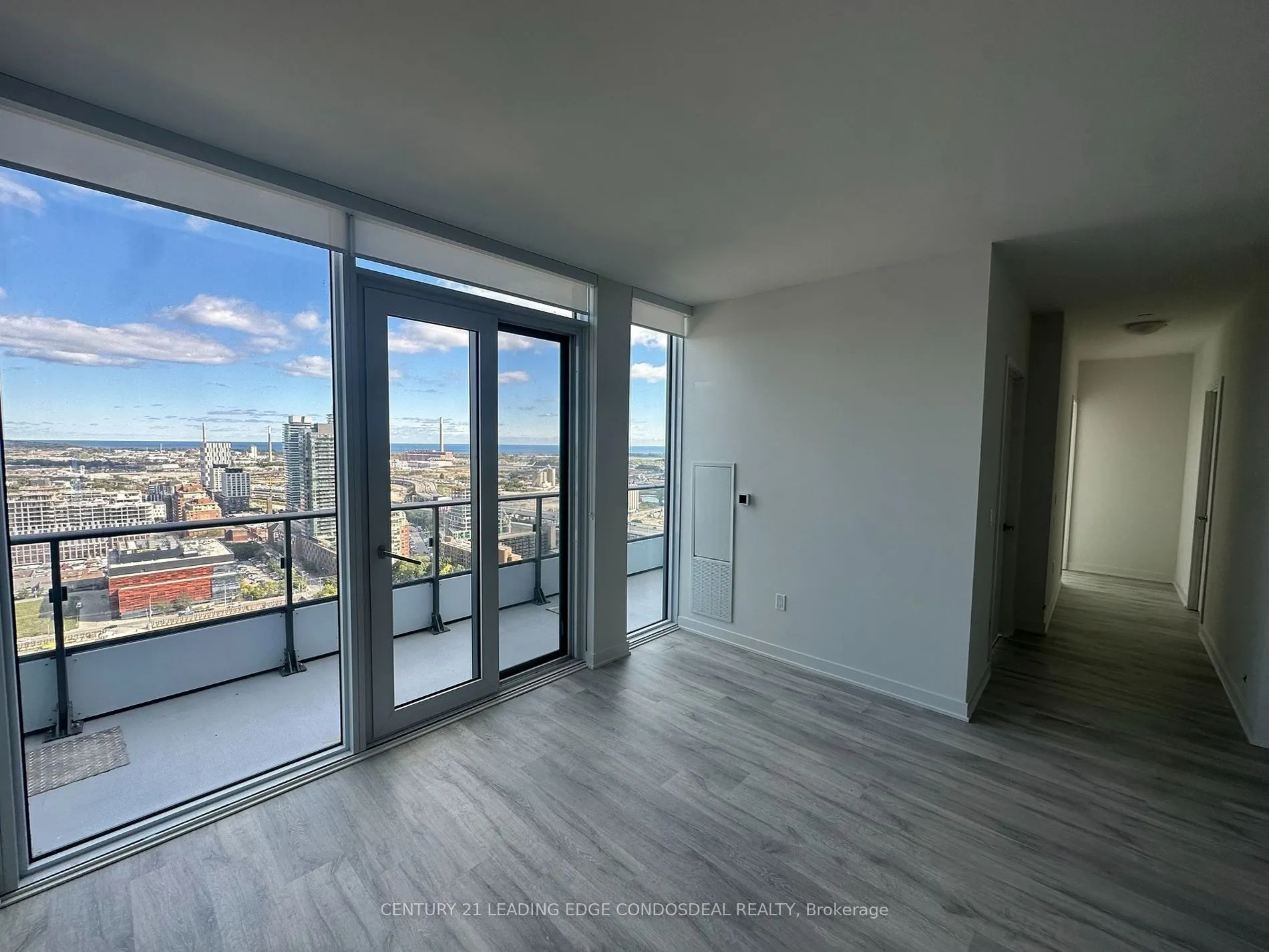 70 Princess Street, #PH3007