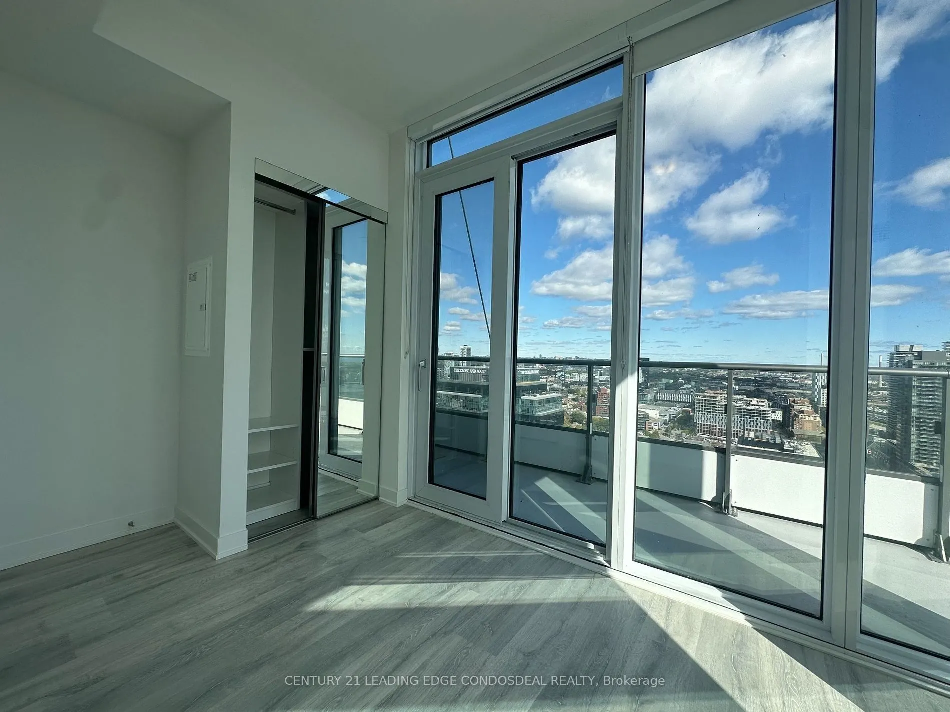 70 Princess Street, #PH3007