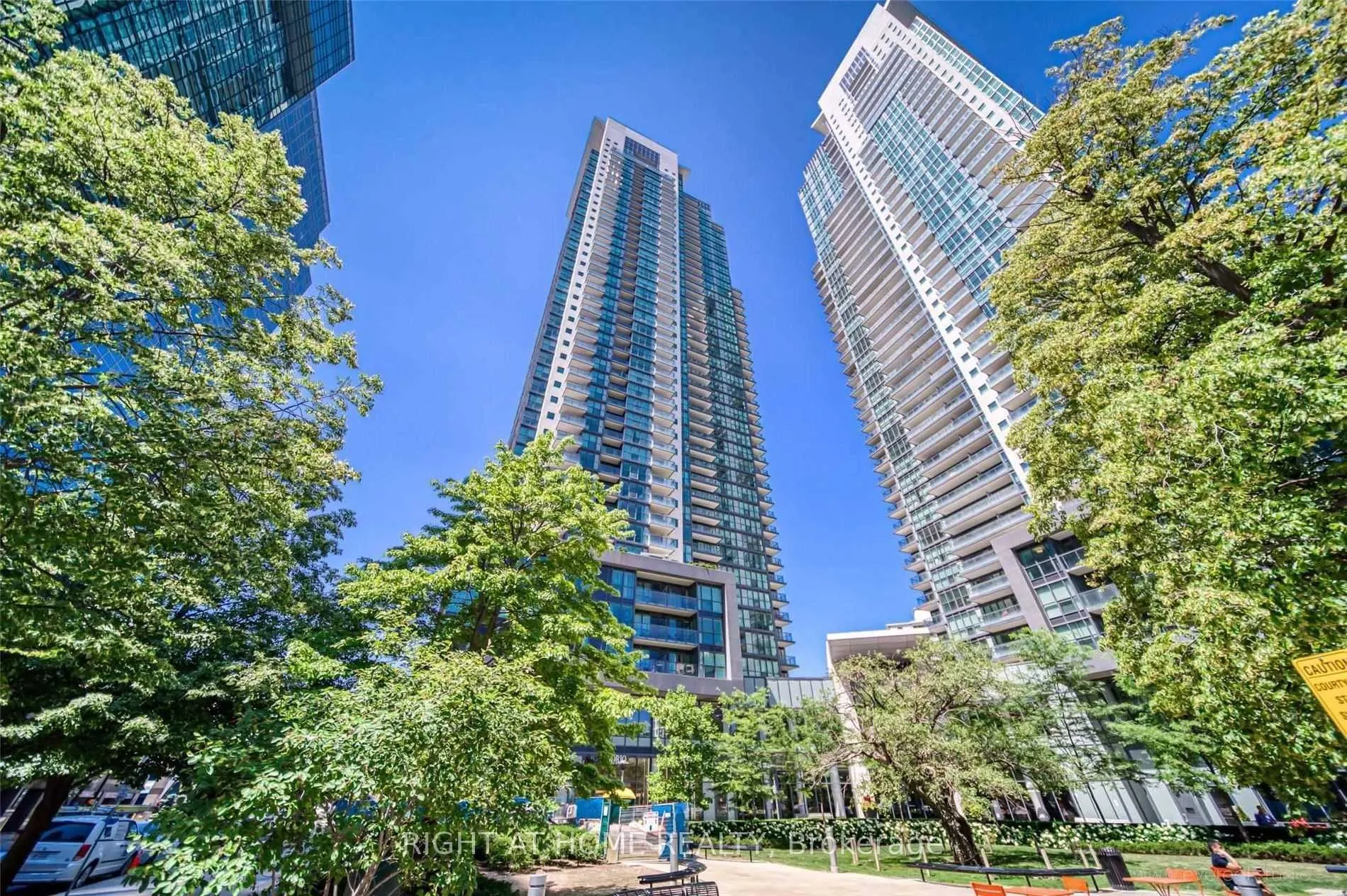 5168 Yonge Street, #2110