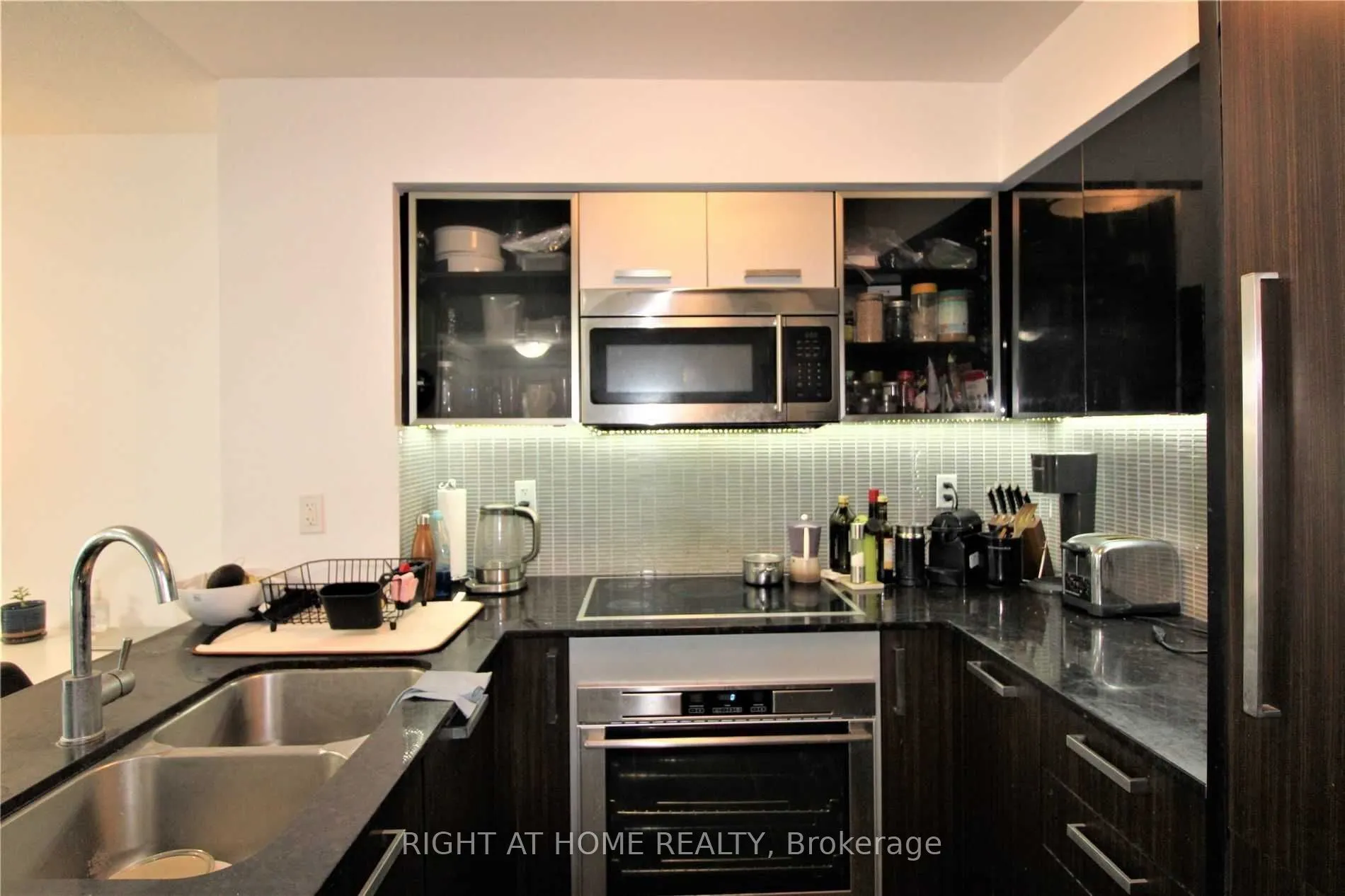 5168 Yonge Street, #2110