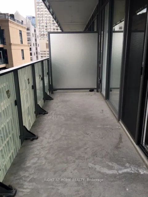 42 Charles Street E, #1406