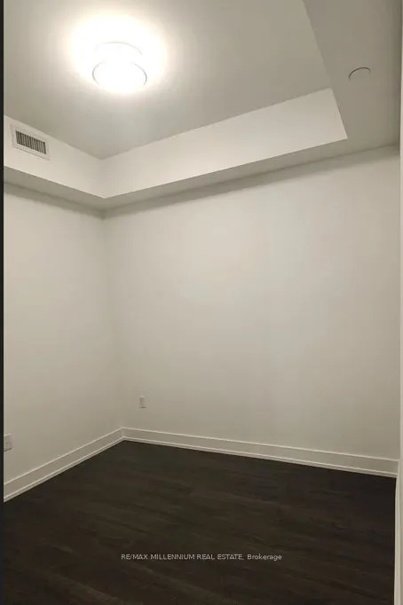 30 Inn On The Park Drive, #306