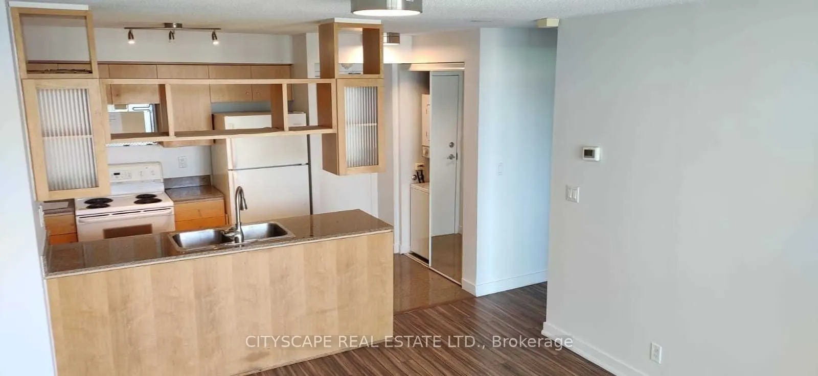 397 Front Street W, #1905