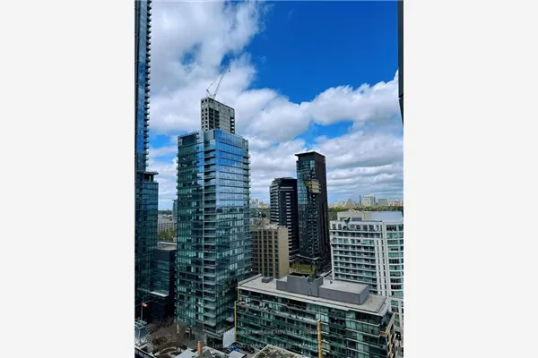 1 Yorkville Avenue, #1703