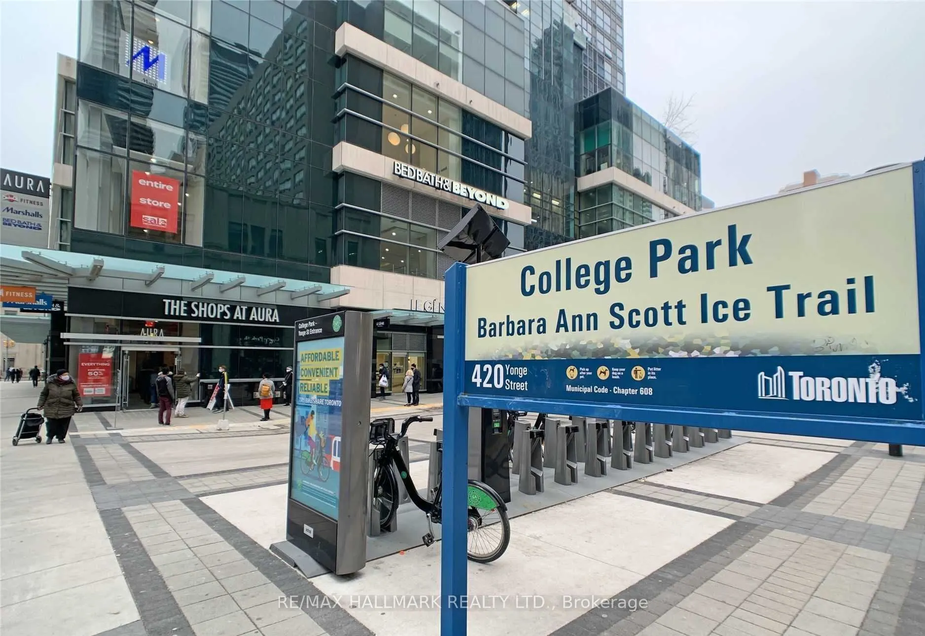 386 Yonge Street, #1703