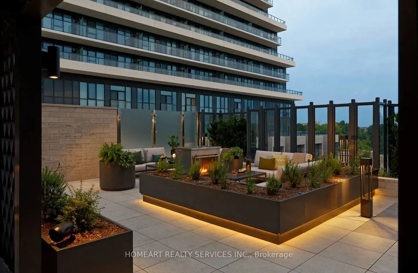 20 Inn On The Park Drive, #1931