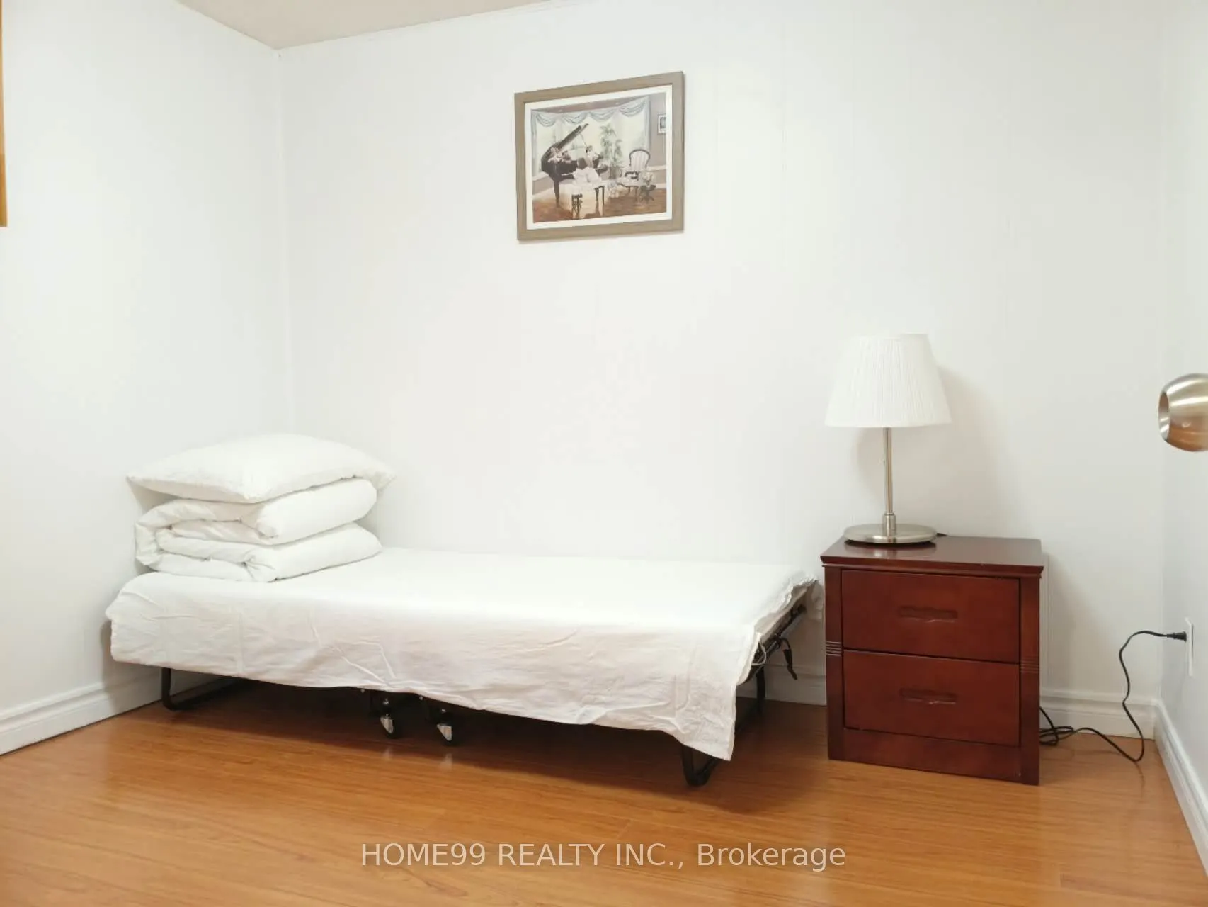 137 Pineway Boulevard, #lower