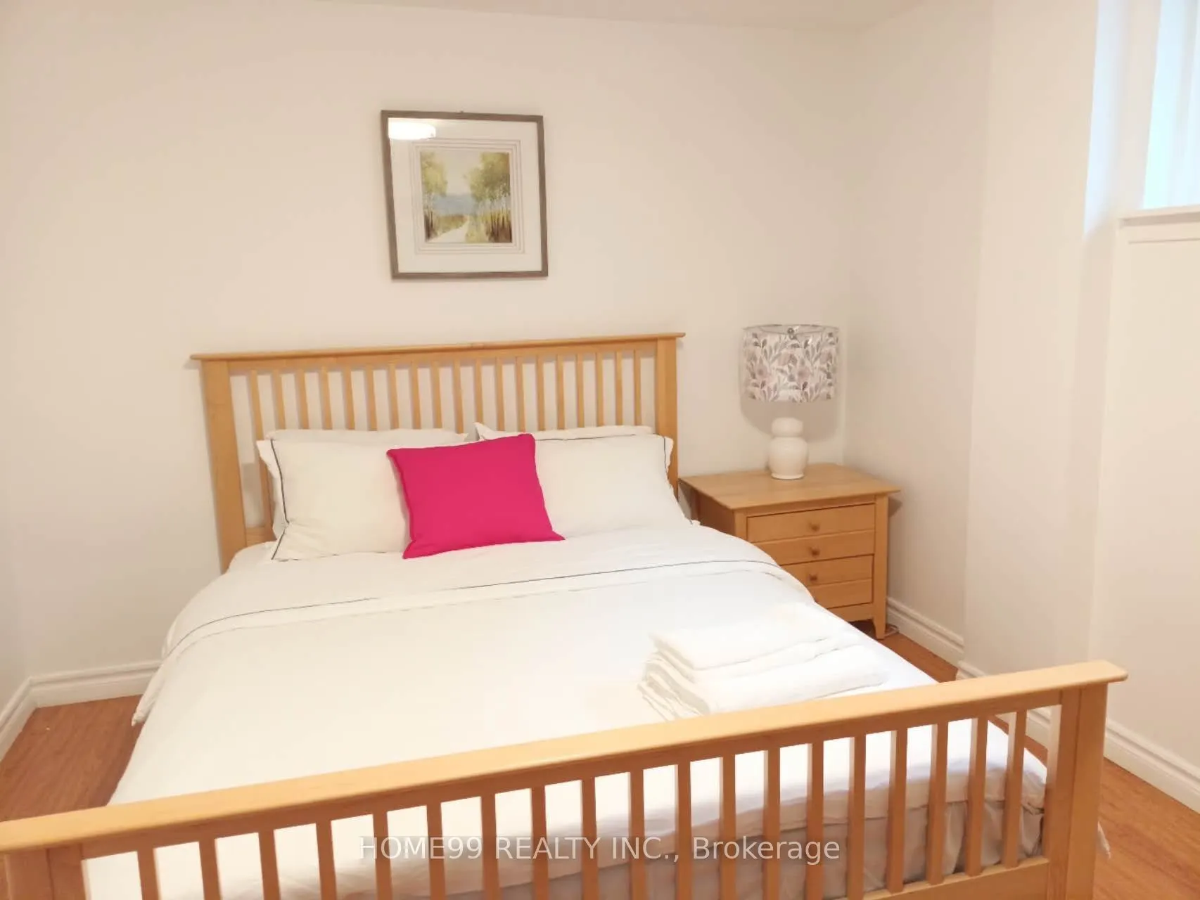 137 Pineway Boulevard, #lower