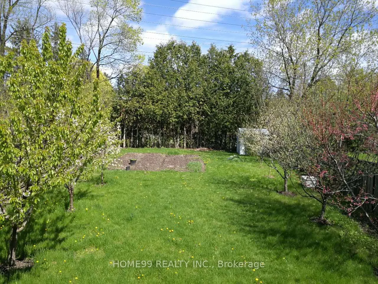 137 Pineway Boulevard, #lower