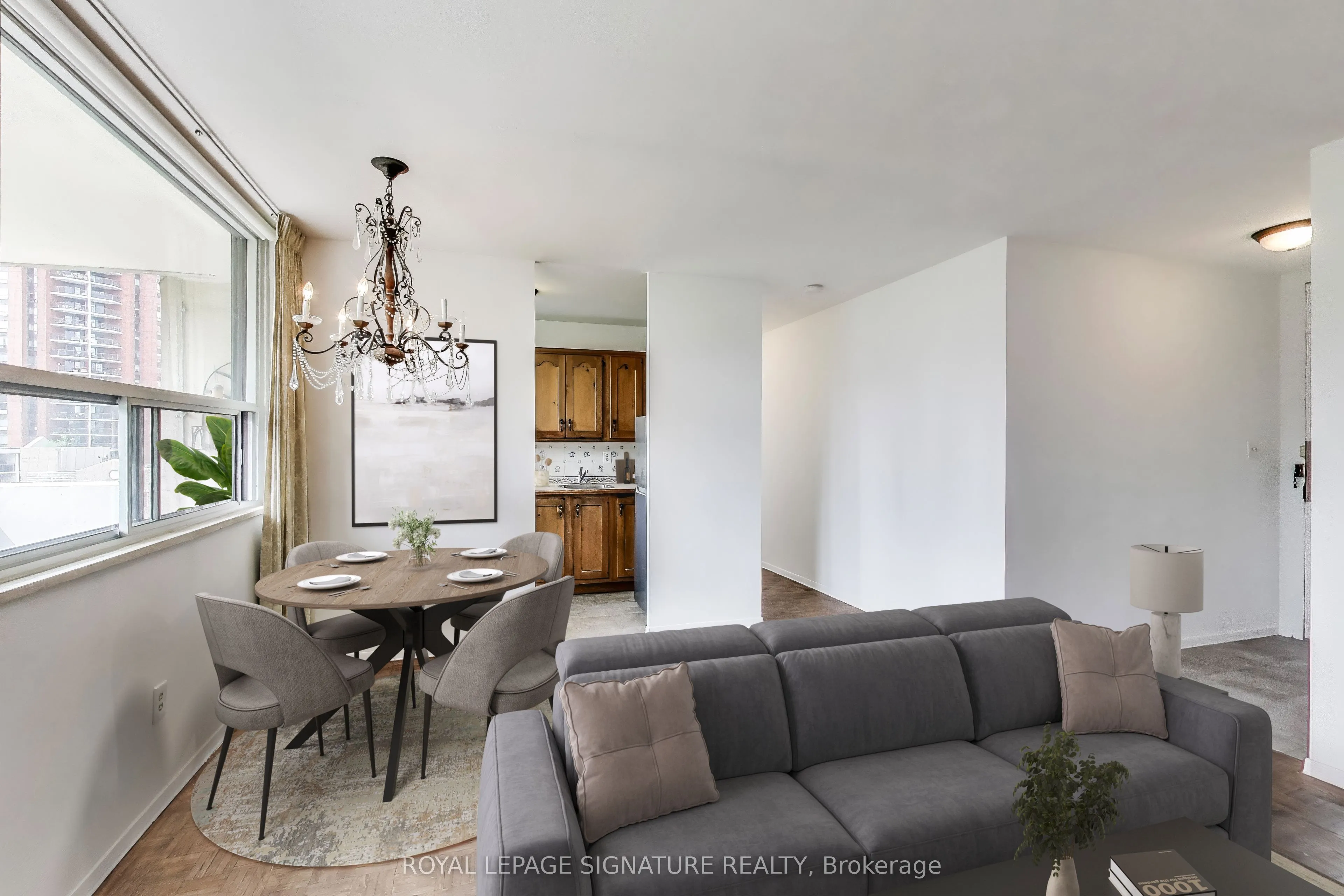 40 Homewood Avenue #807