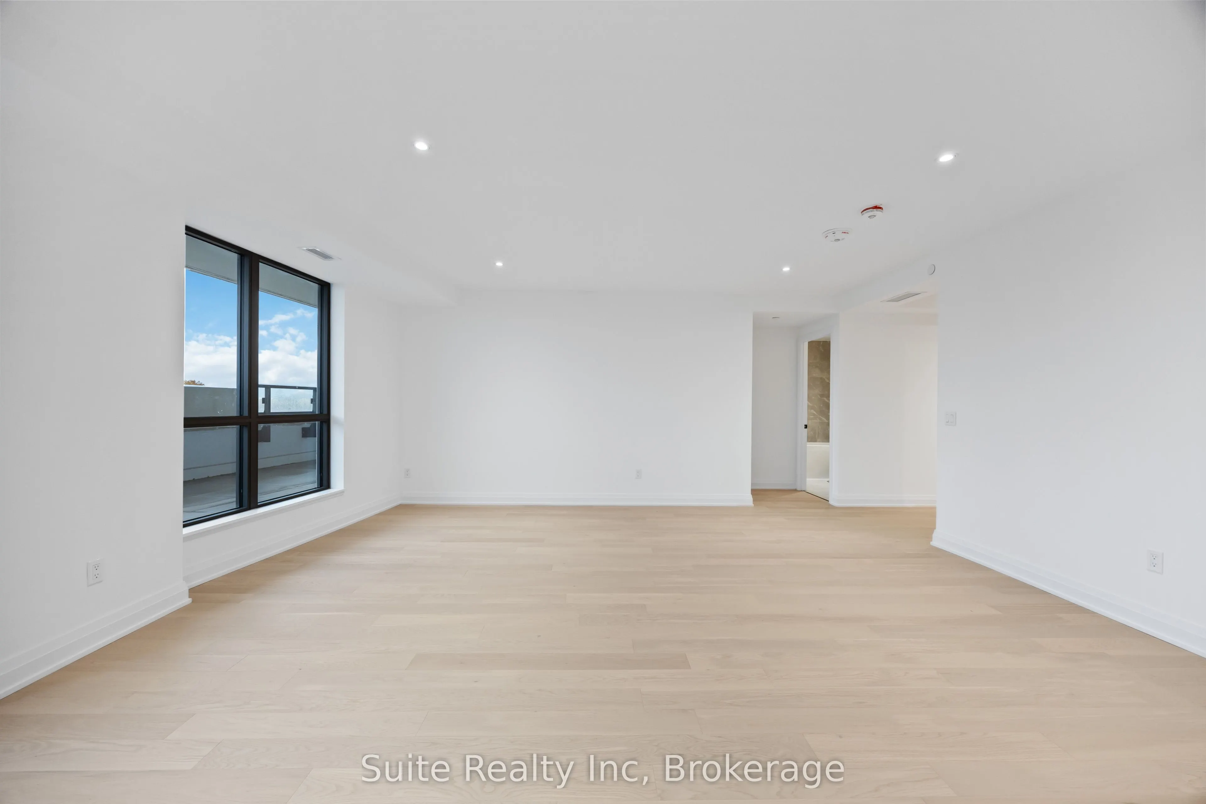 505 Glencairn Avenue #406