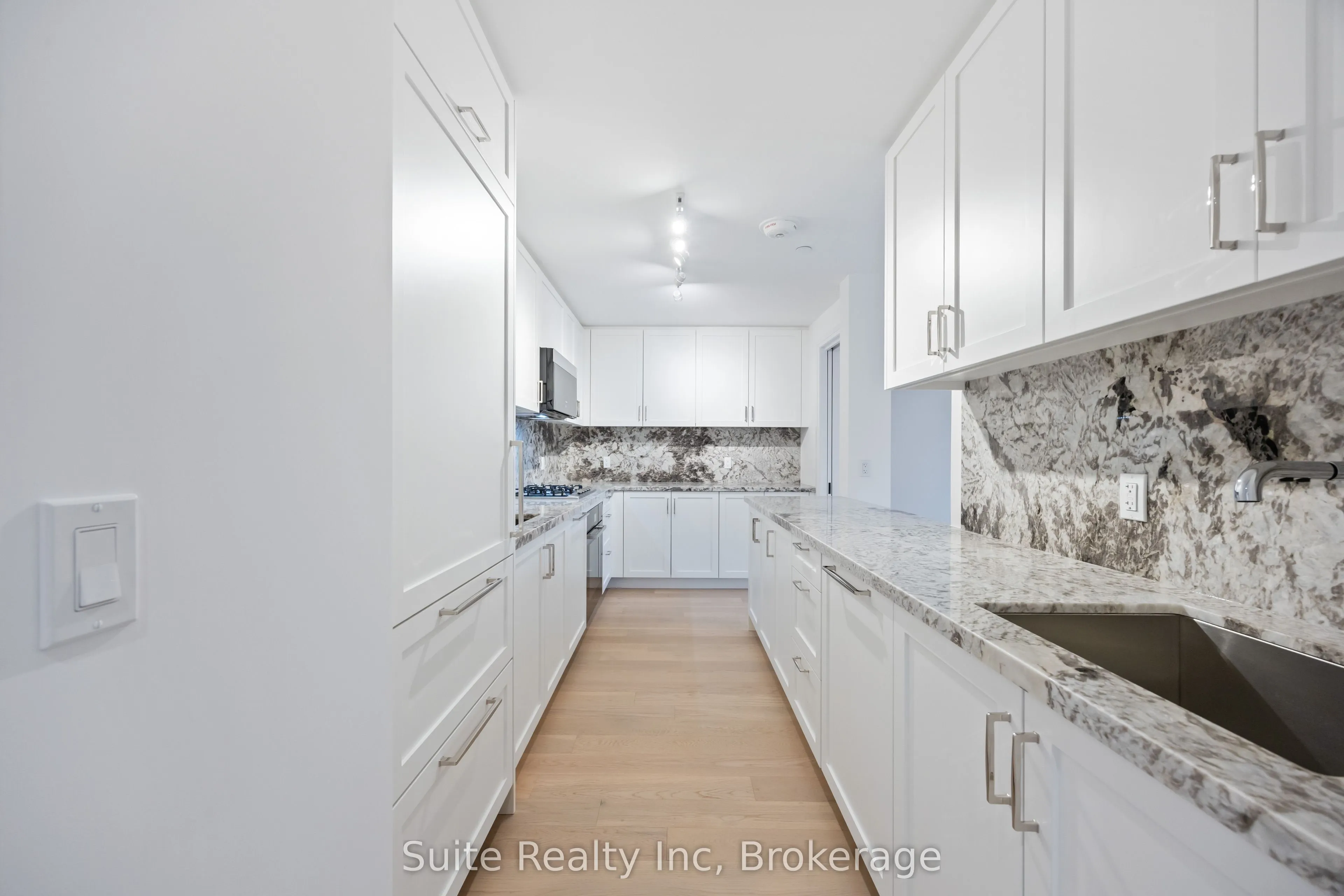 505 Glencairn Avenue #406