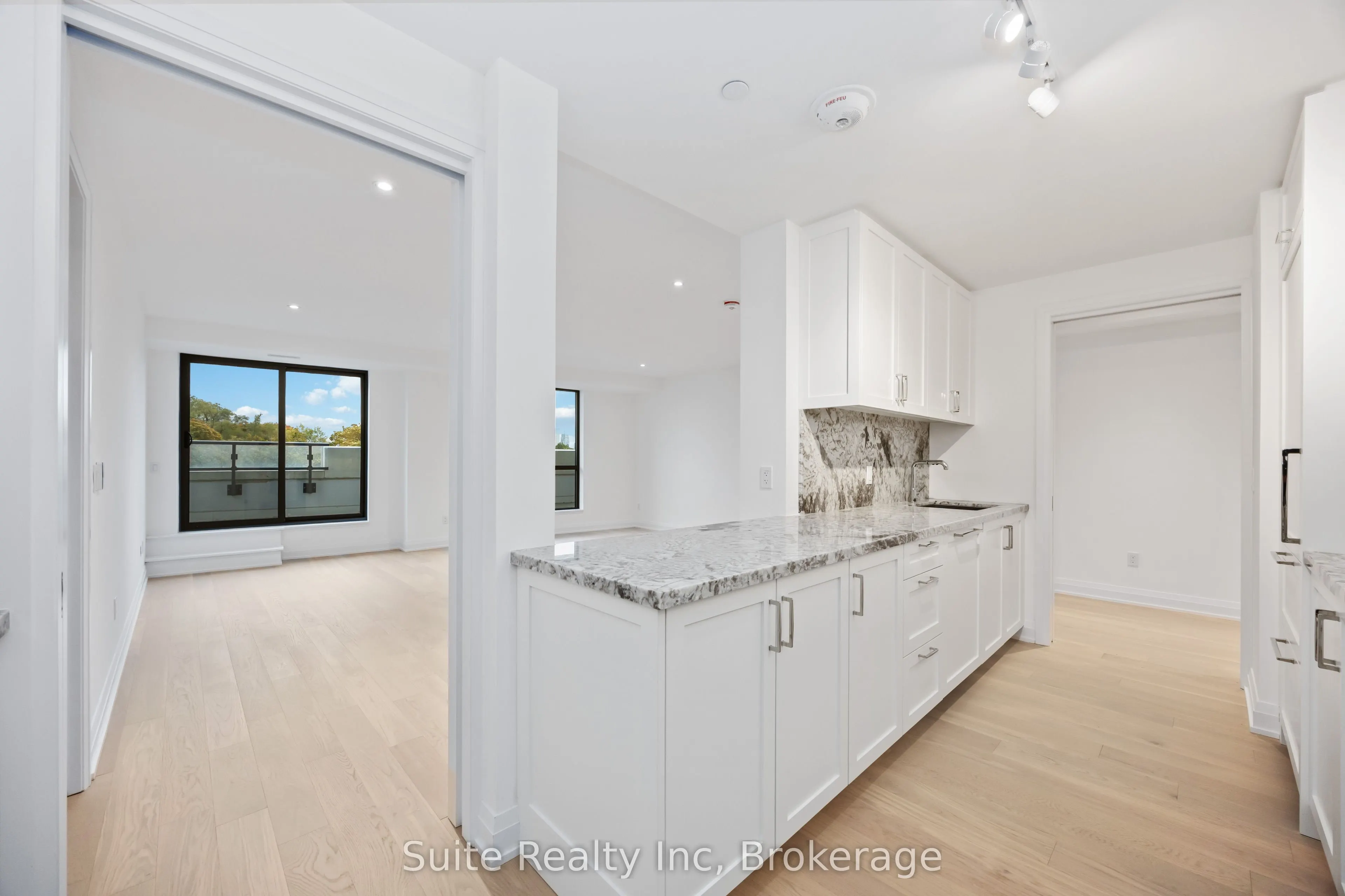 505 Glencairn Avenue #406