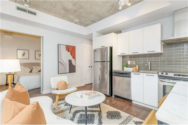 95 Bathurst Street #615