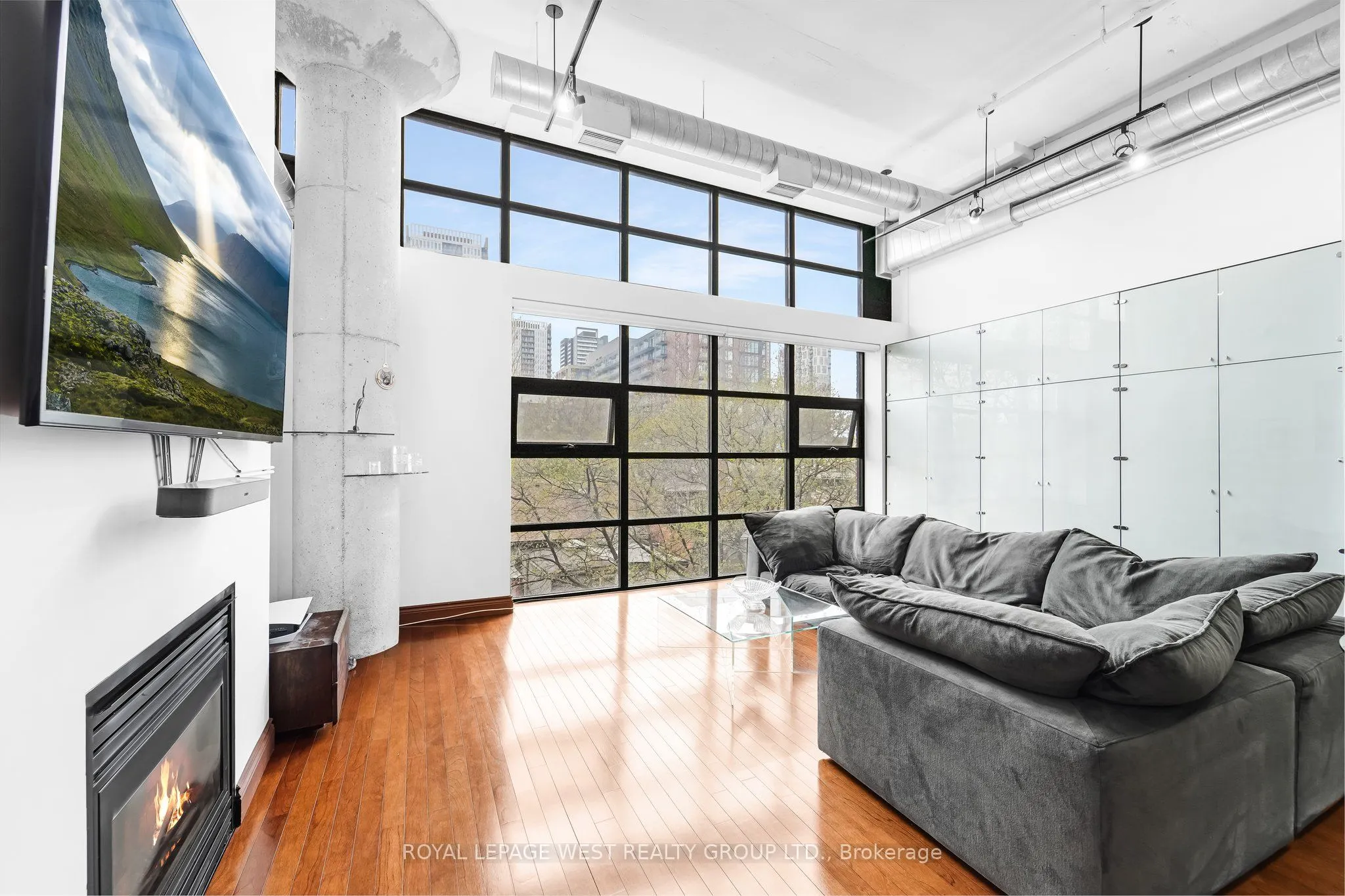 90 Sumach Street #416