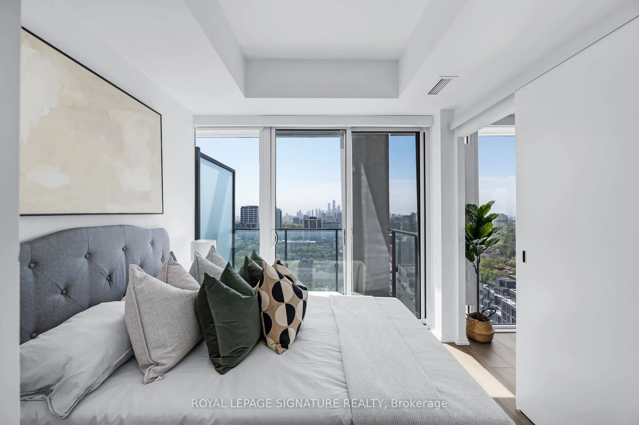 5 Soudan Avenue #2814