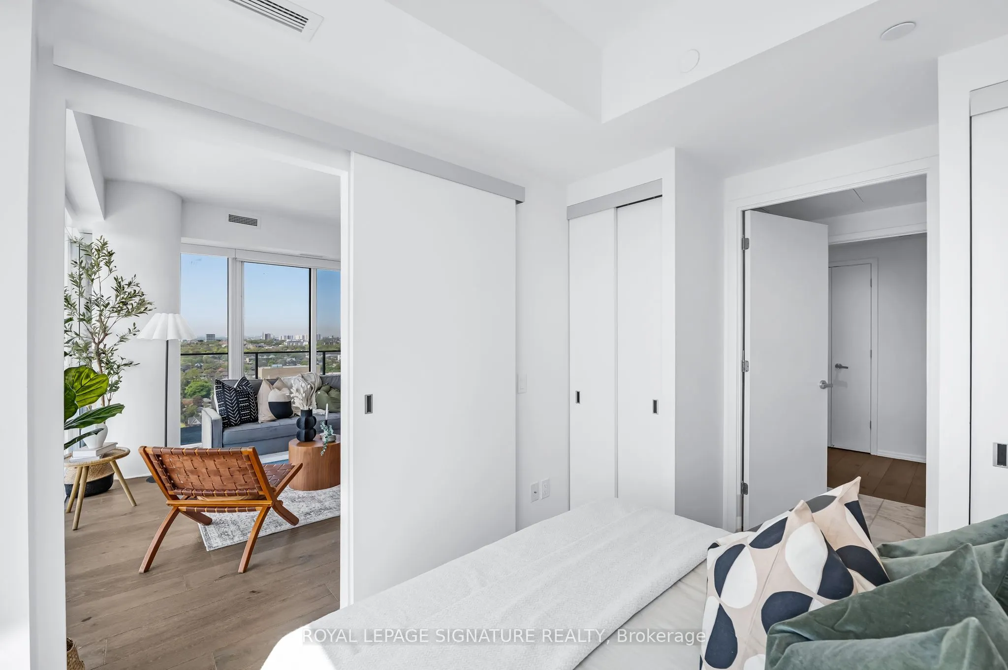 5 Soudan Avenue #2814