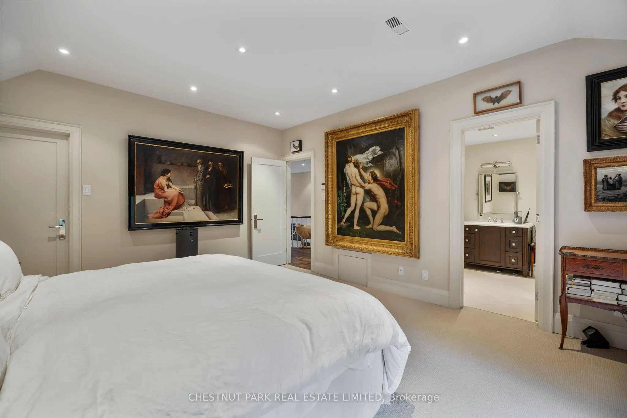 230 Strathallan Wood