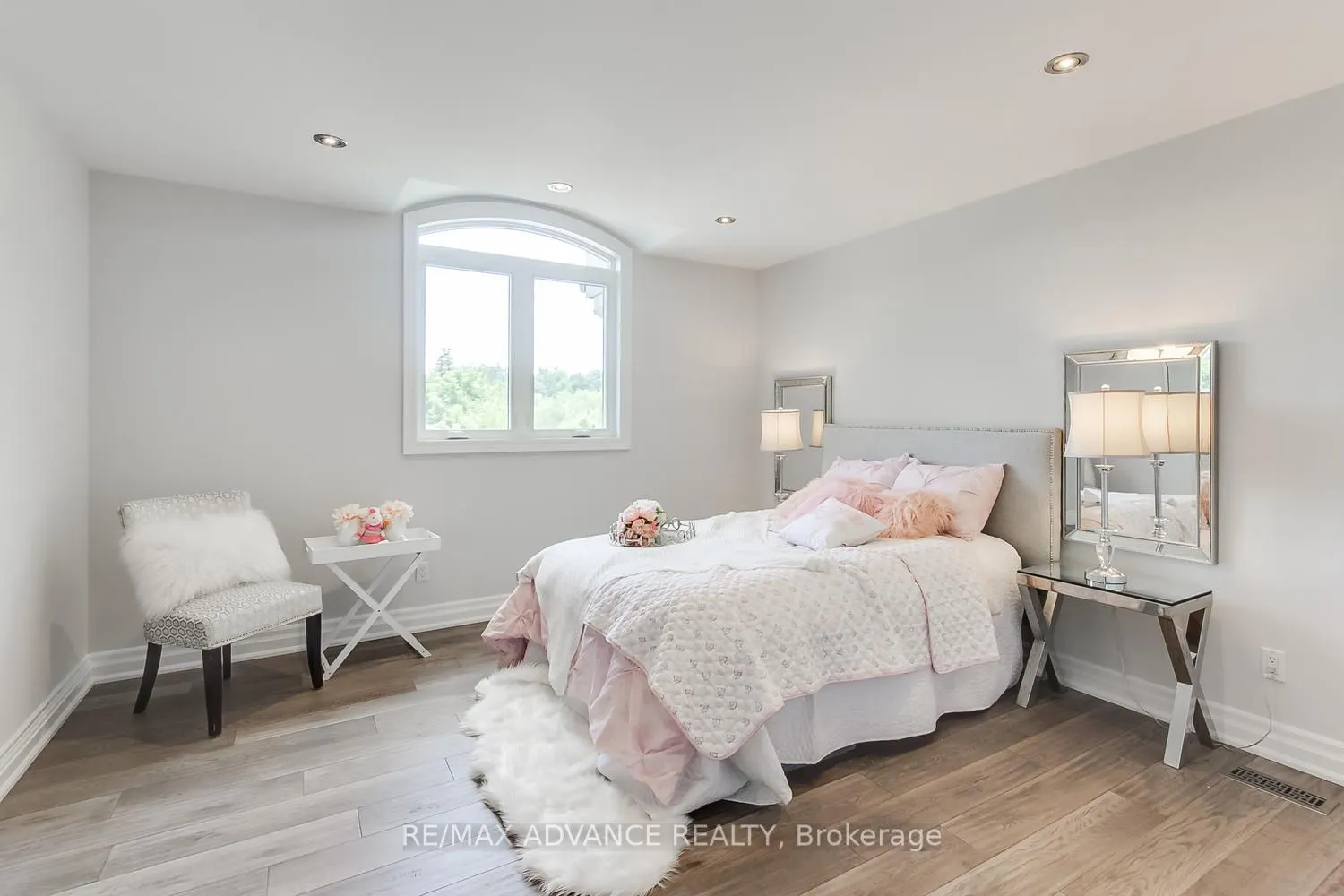 32 Brookfield Road