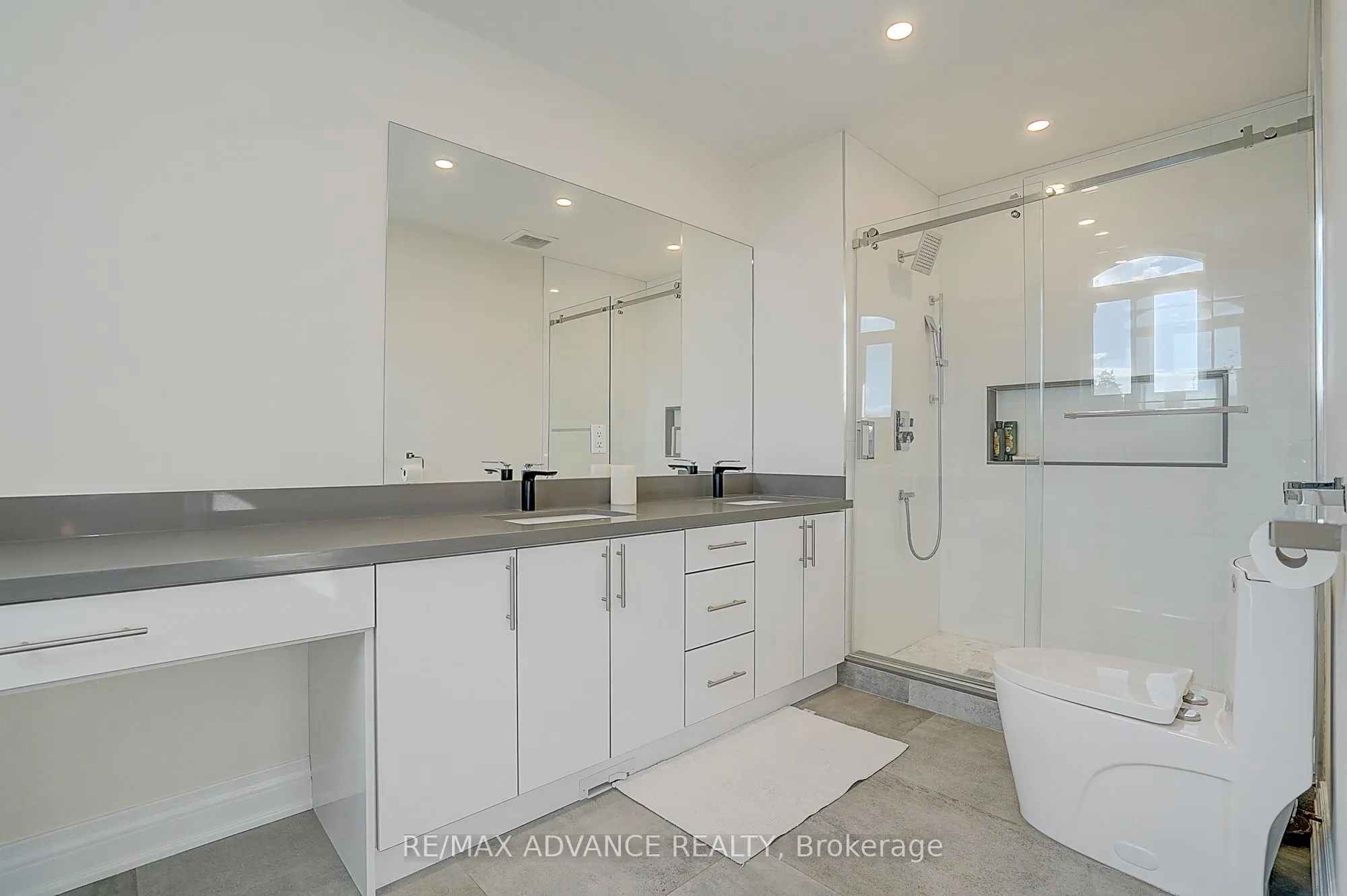 32 Brookfield Road