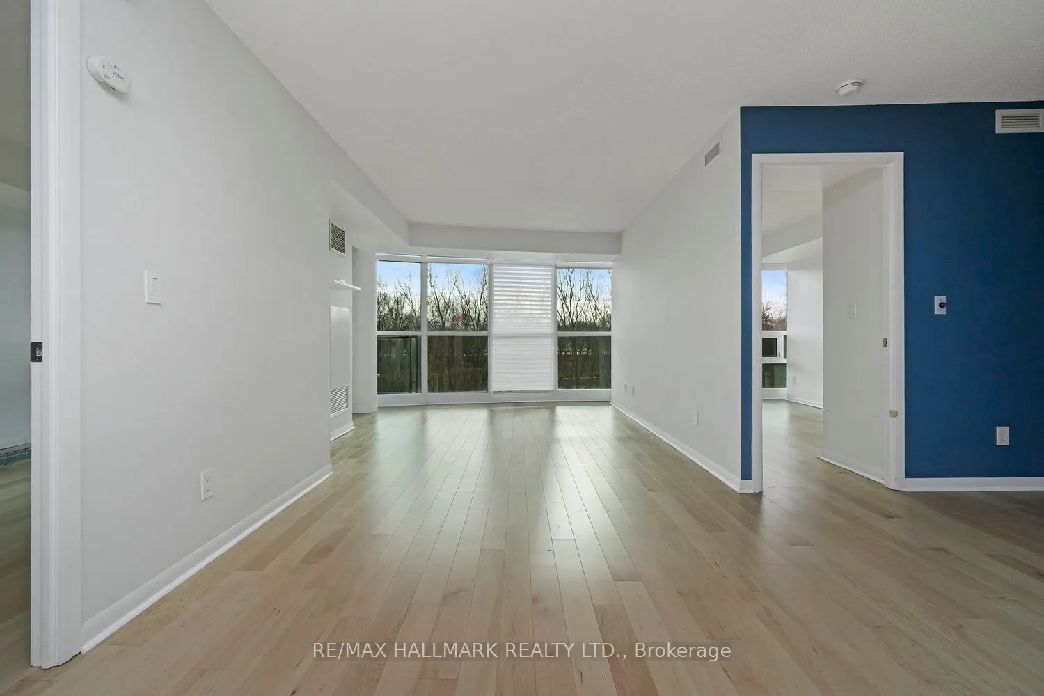 219 Fort York Boulevard #410