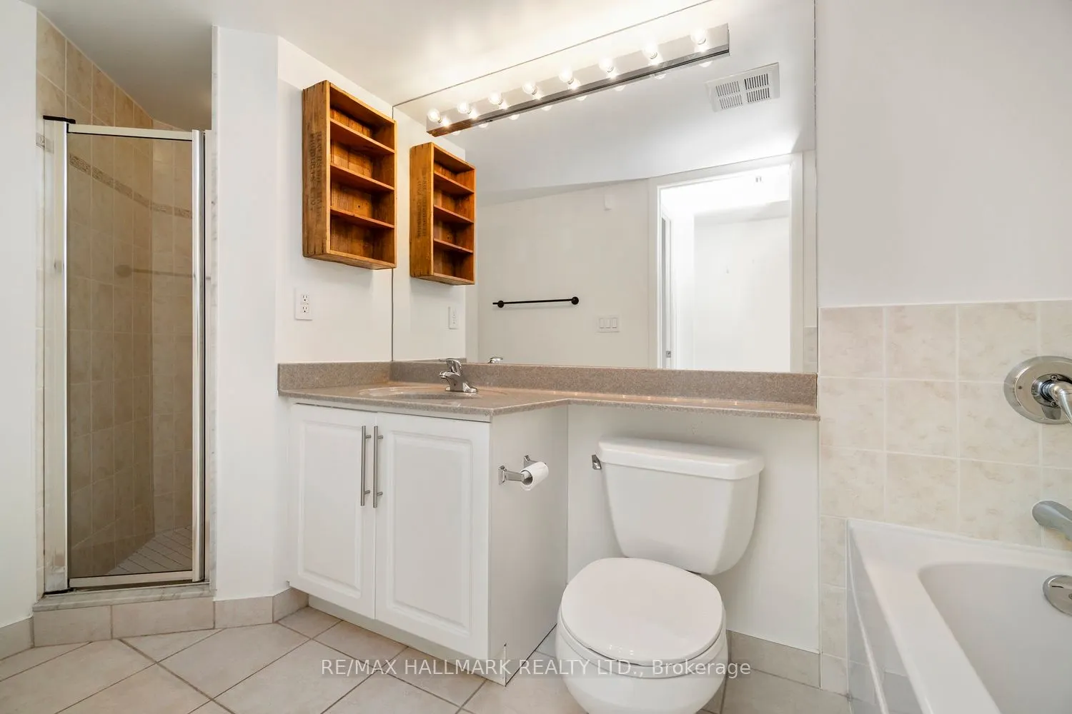 219 Fort York Boulevard #410