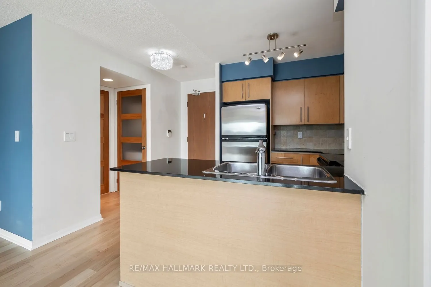 219 Fort York Boulevard #410