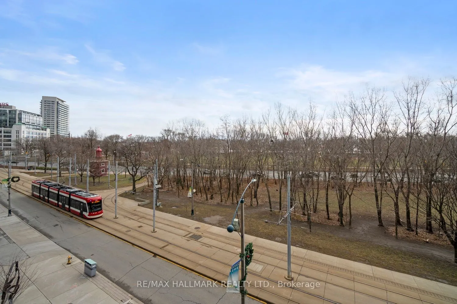 219 Fort York Boulevard #410