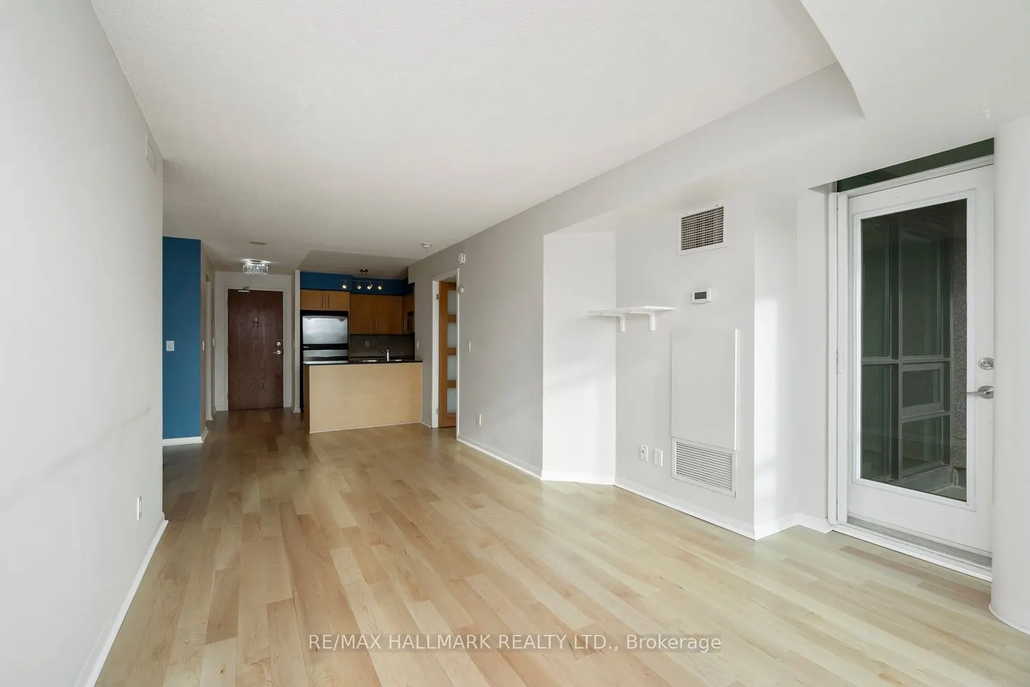 219 Fort York Boulevard #410