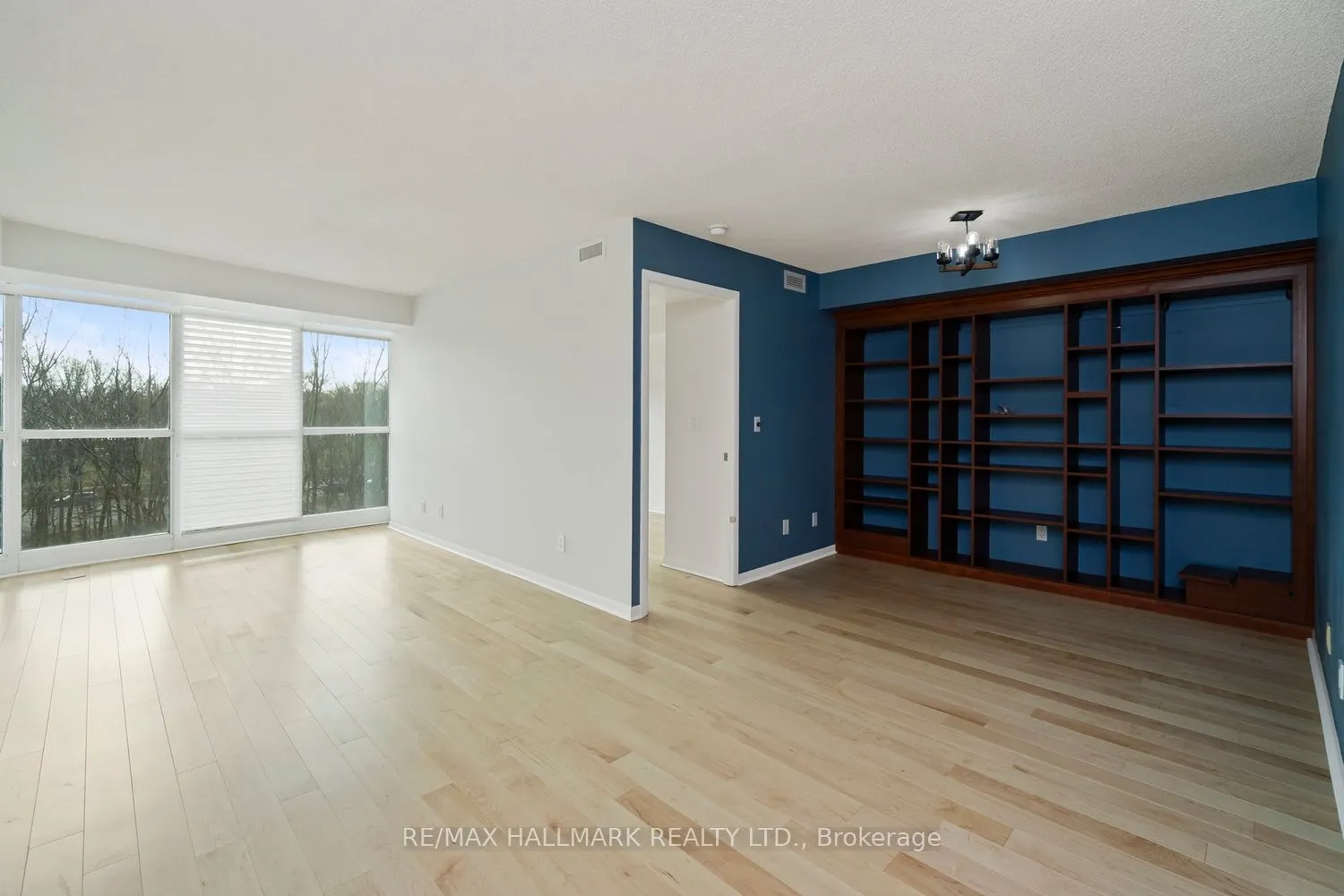 219 Fort York Boulevard #410