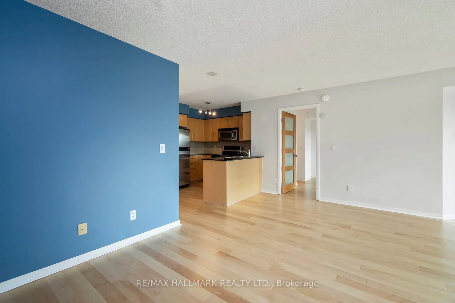 219 Fort York Boulevard #410