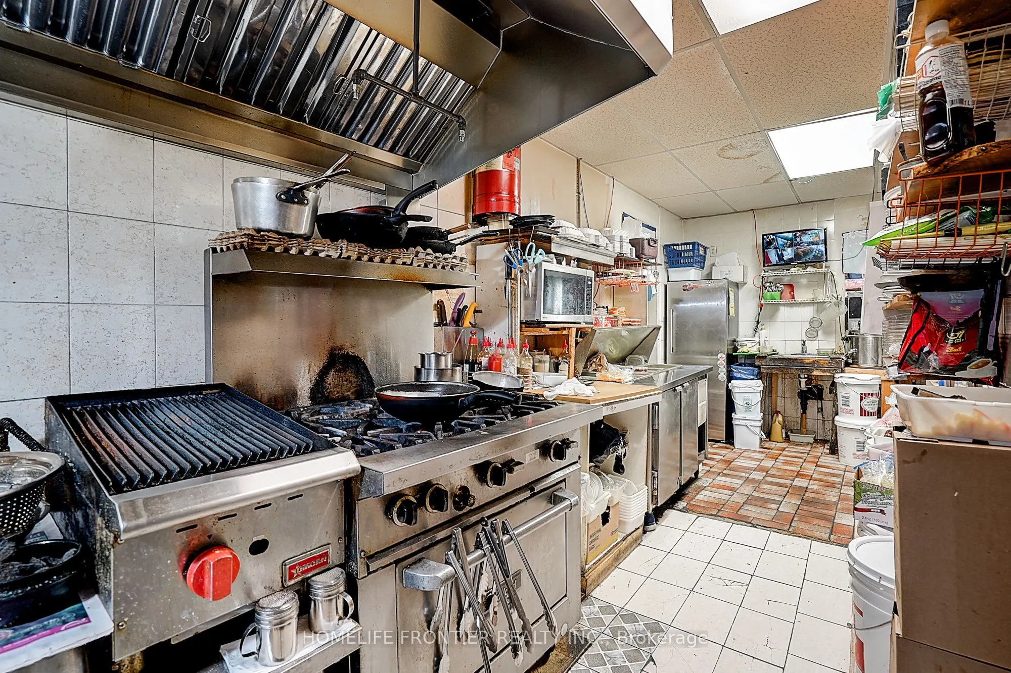 482 Bloor Street W