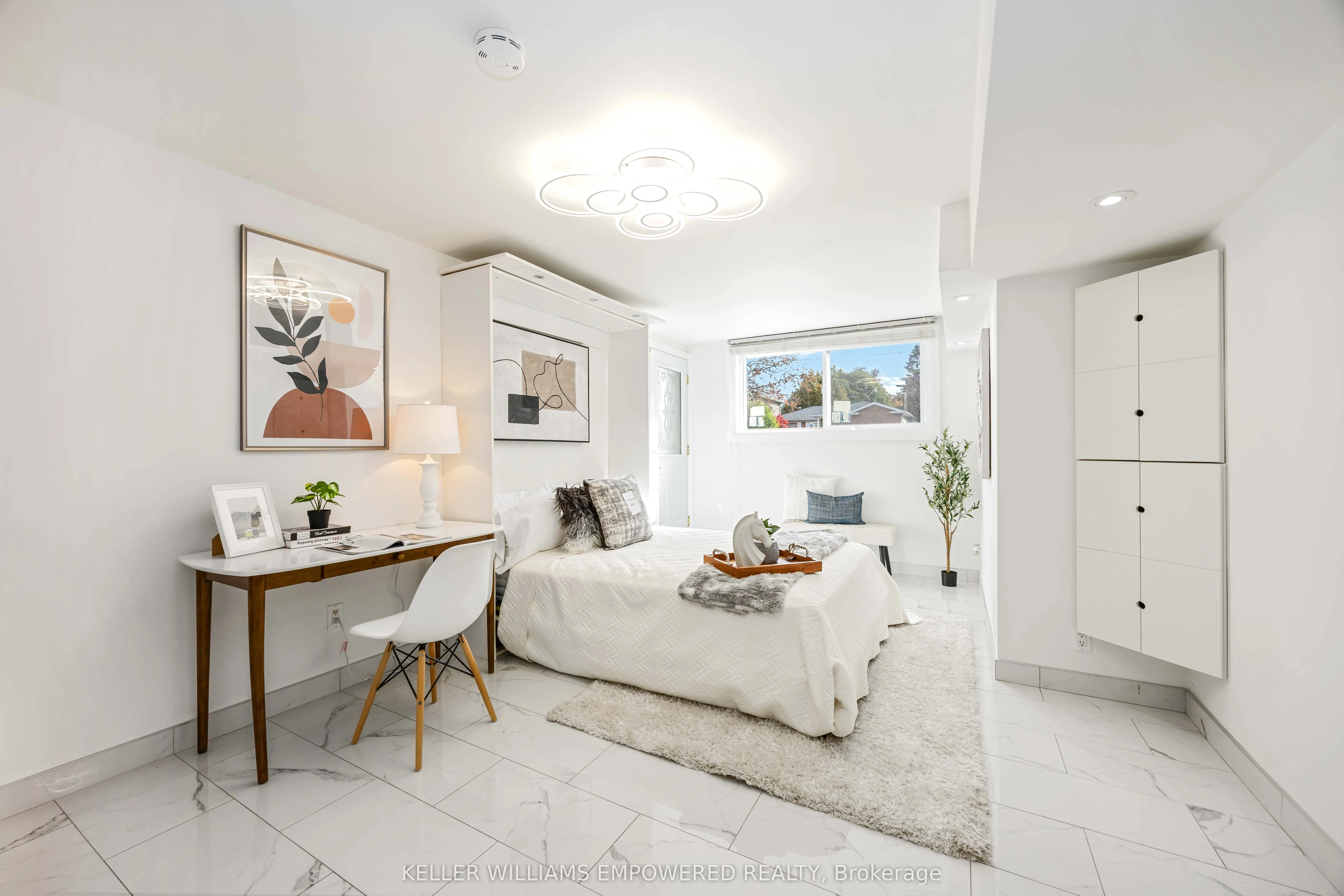 112 Kingslake Road