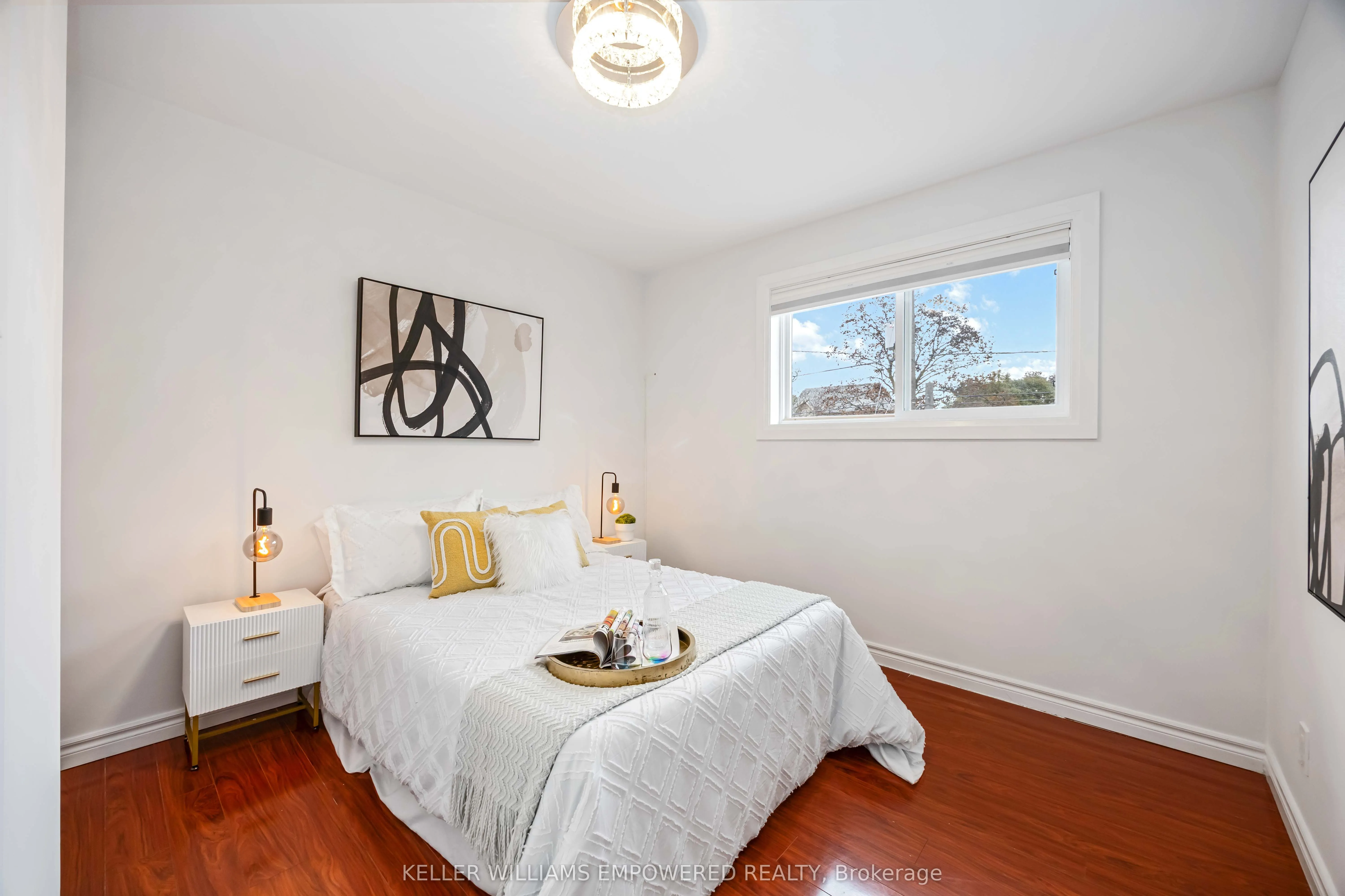 112 Kingslake Road