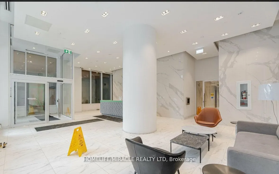 230 Simcoe Street #2421
