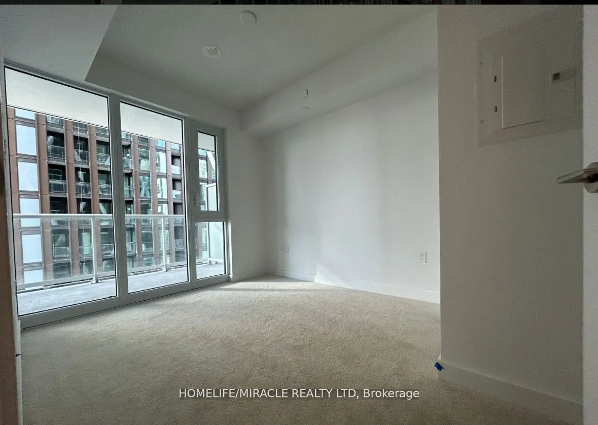 230 Simcoe Street #2421