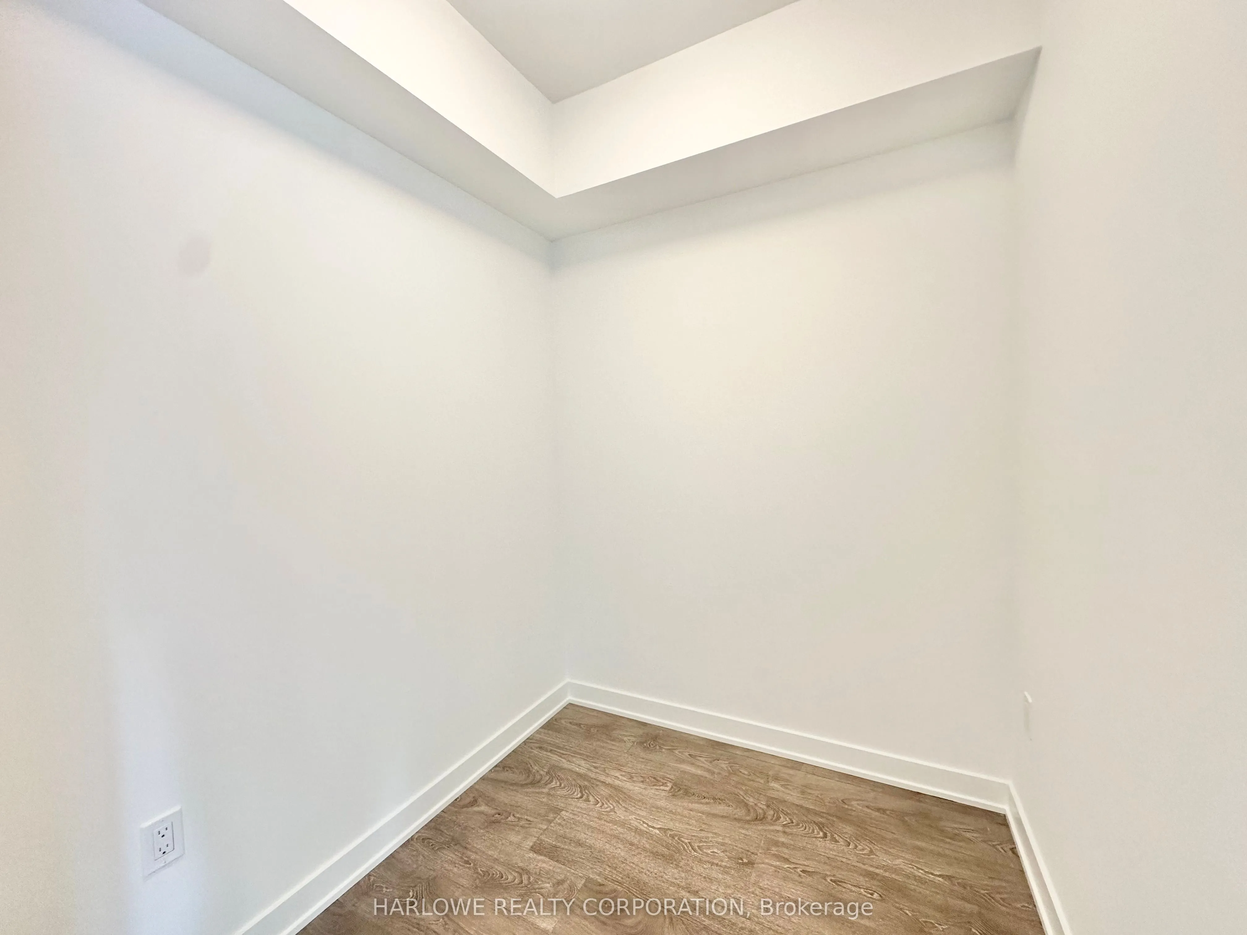 543 Richmond Street W #1008