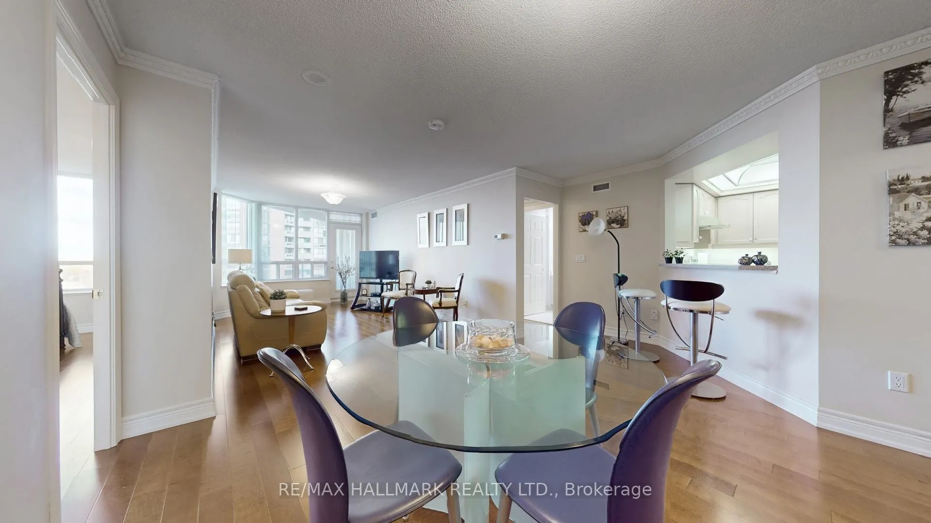 89 Skymark Drive #1610